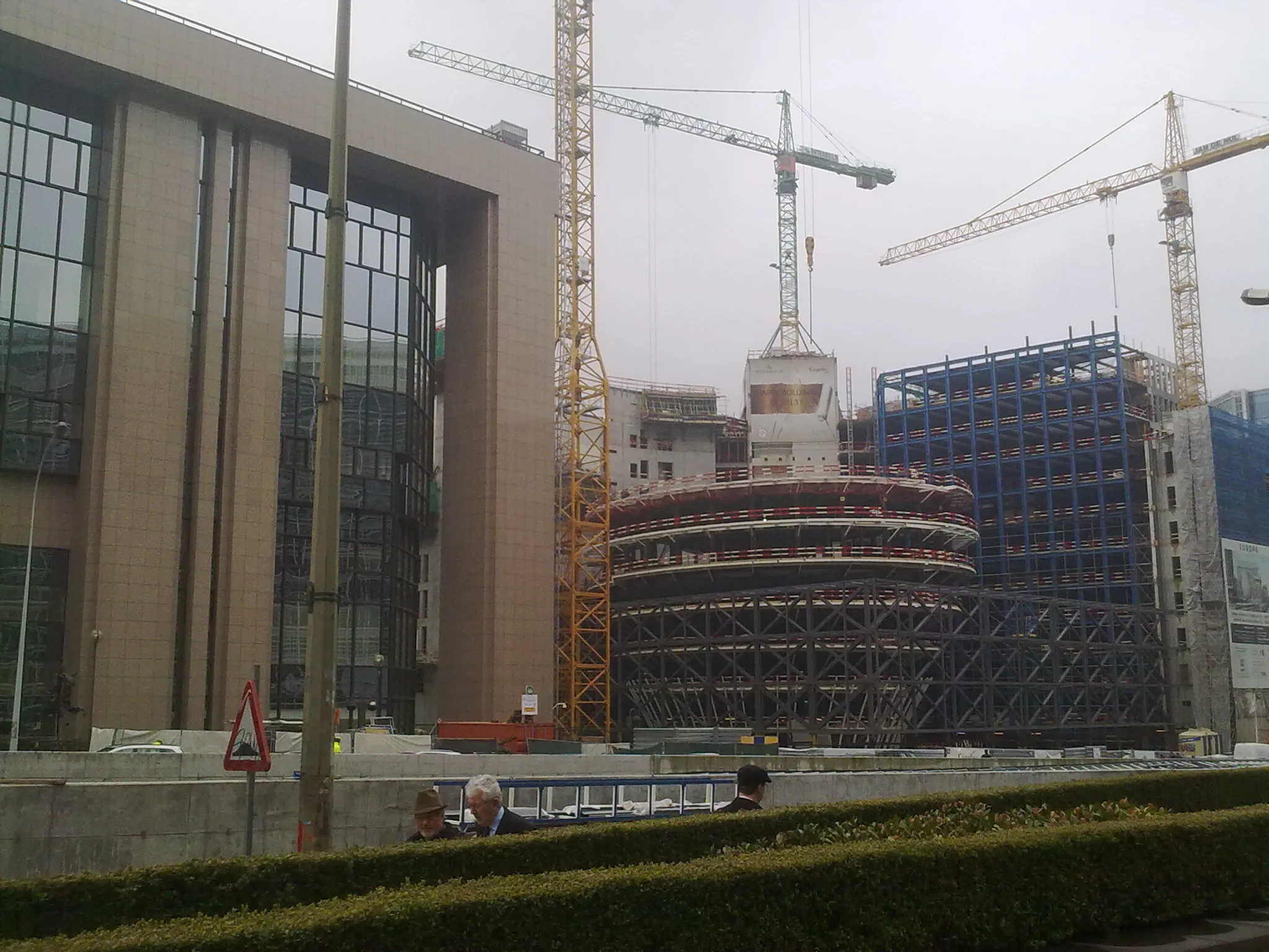 Photo showing: Extension of the Council of the European Union Headquarters, Brussels.Project designed and executed by : Architect Philippe Samyn jointly with "Studio Valle Progettazioni" and "Buro Happold Limited engineers".