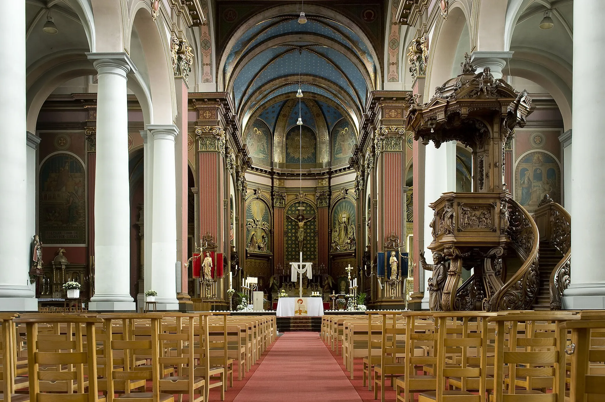 Photo showing: Nazareth (België) - Parochiekerk Onze-Lieve-Vrouw en Sint-Antonius Abt