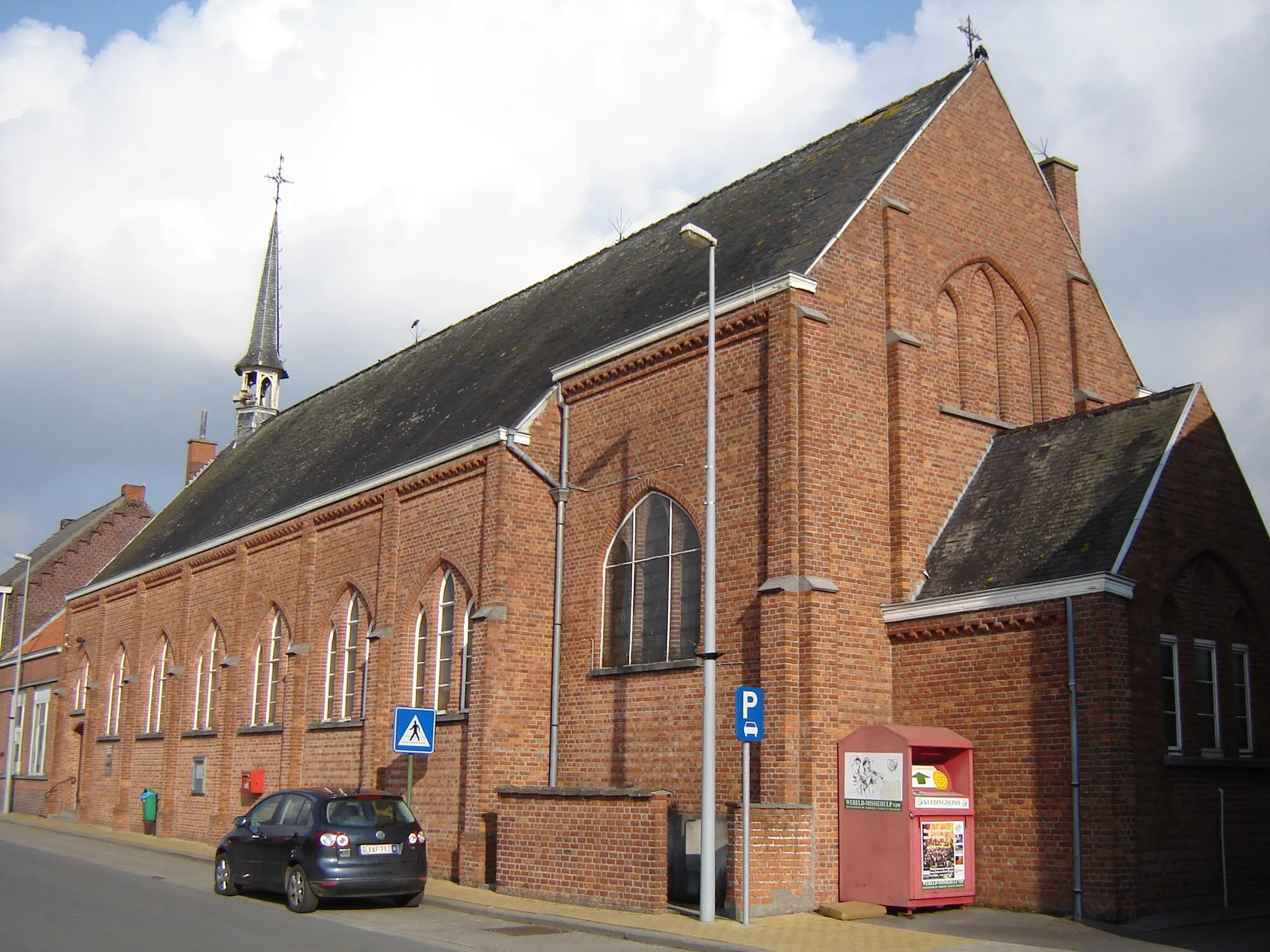 Photo showing: Church of the Exaltation of the Holy Cross in Kruiskerke. Kruiskerke, Ruiselede, West Flanders, Belgium