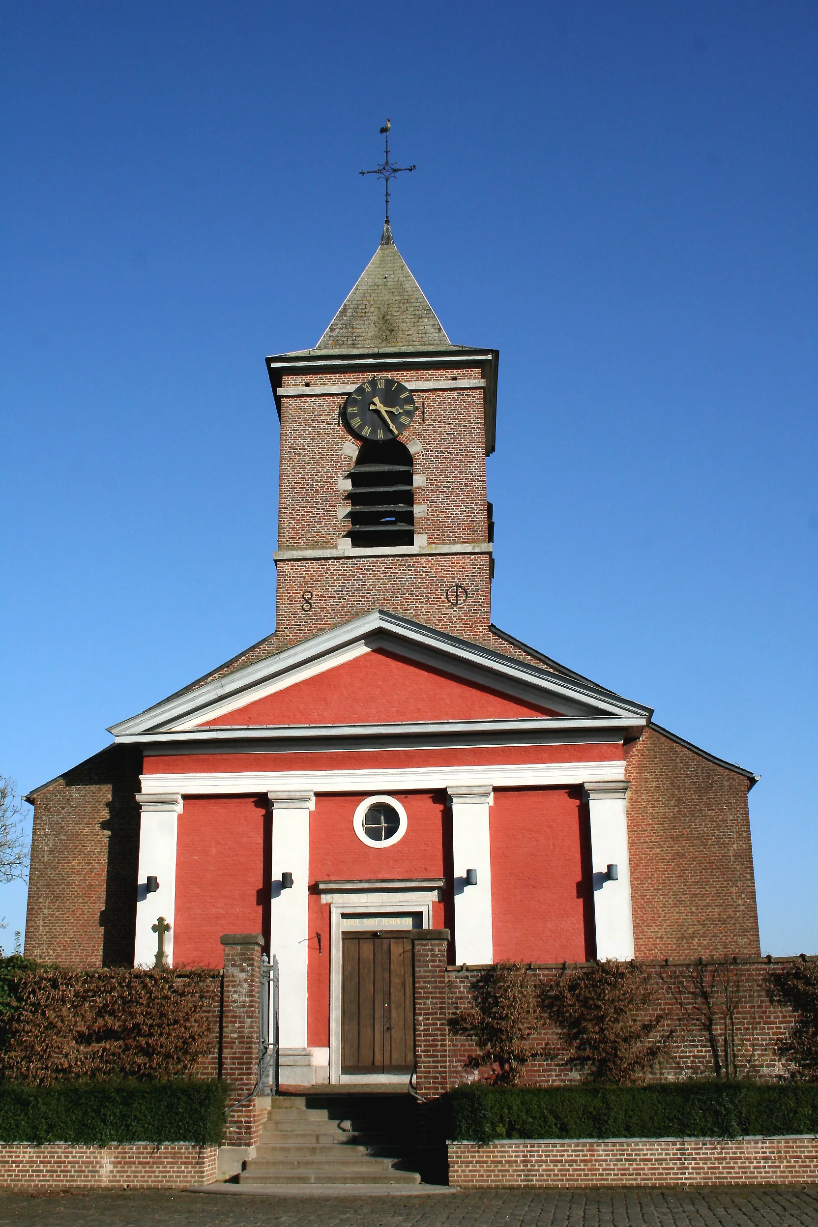 Photo showing: Ostiches (Belgium), the St. Peter church (XVIII/XIXth centuries).