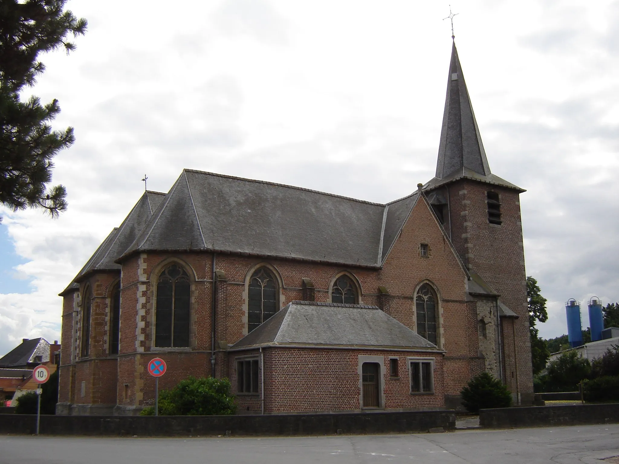 Photo showing: Church of Saint Martin in Escanaffles, Celles, Hainaut, Belgium.