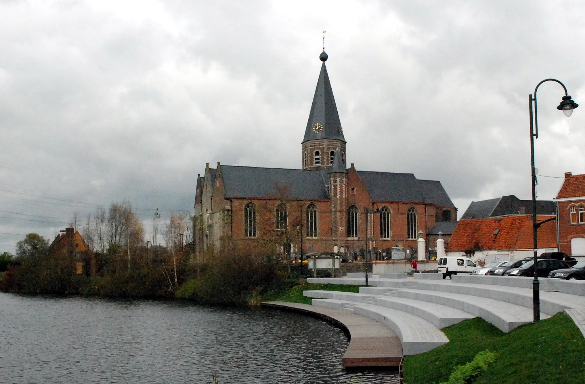 Photo showing: De Sint-Michiel-en-Cornelius-en-Ghislenuskerk te Machelen-aan-de-Leie