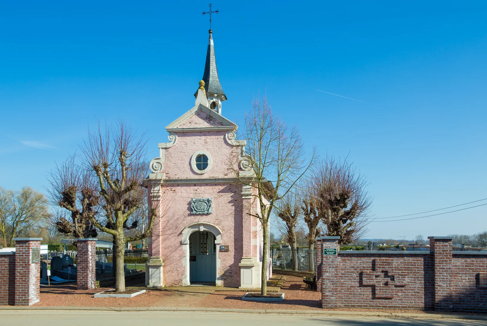 Photo showing: Haaltert Communal Cemetery