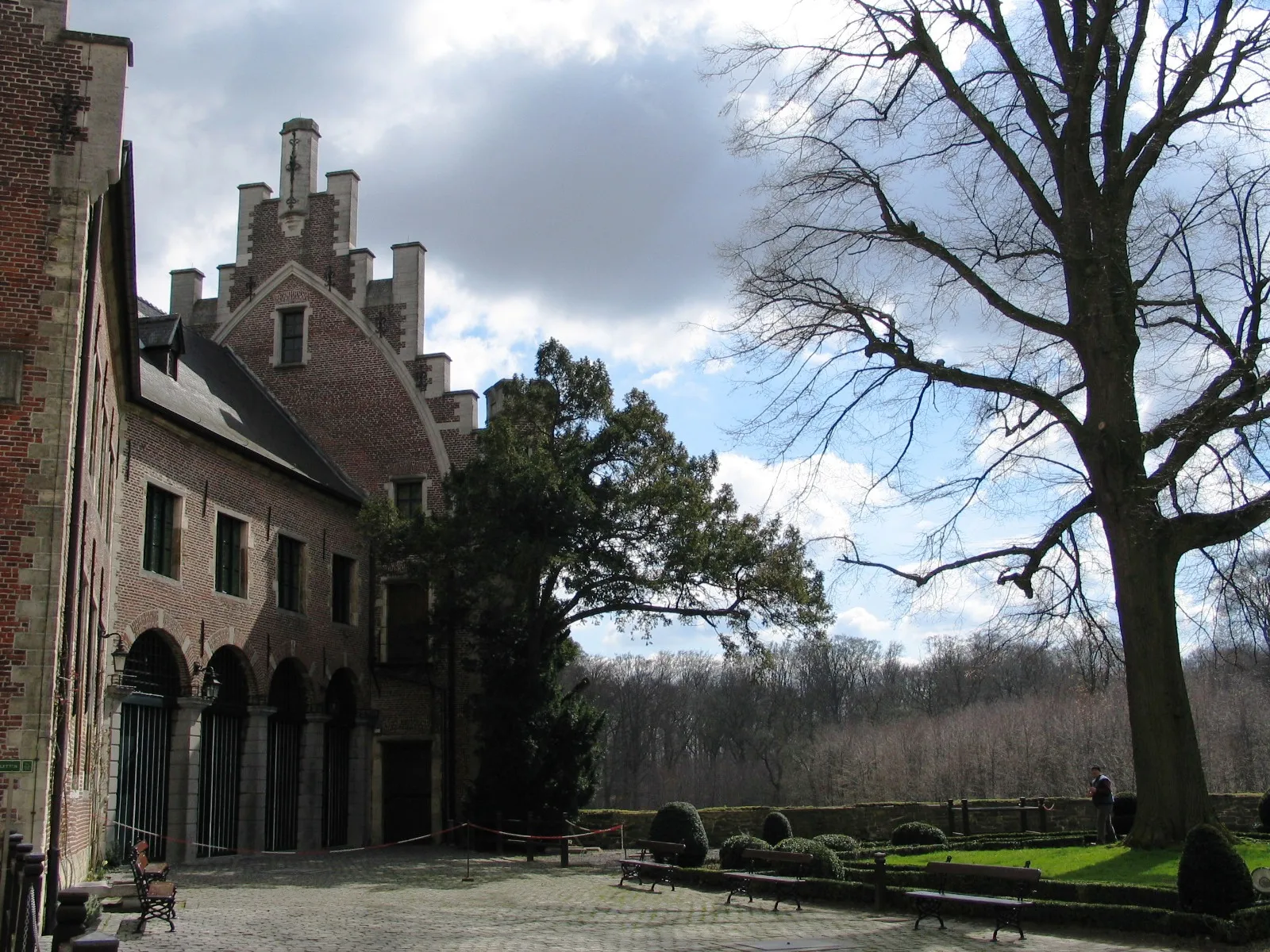 Photo showing: achtergevel van de linkervleugel vanhet kasteel van Gaasbeek - eigen foto
