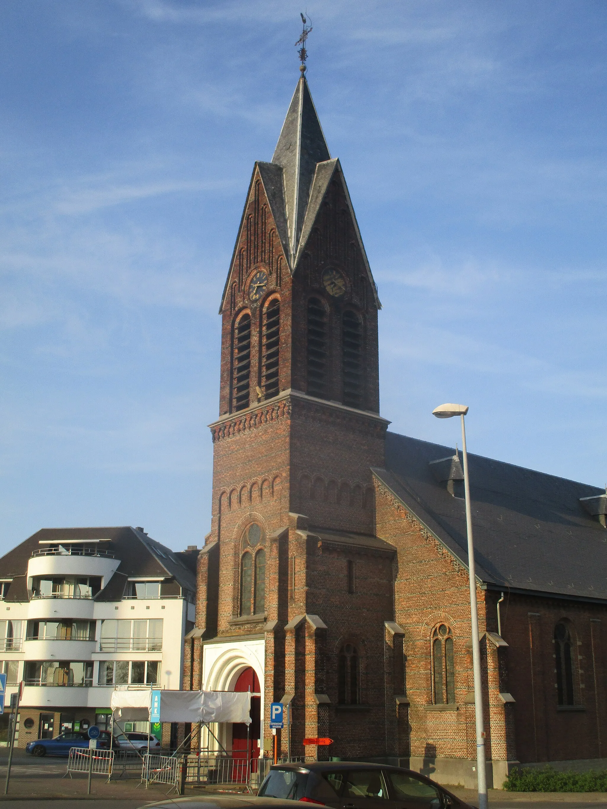Photo showing: Sint-Jan-Baptistkerk in Tisselt.