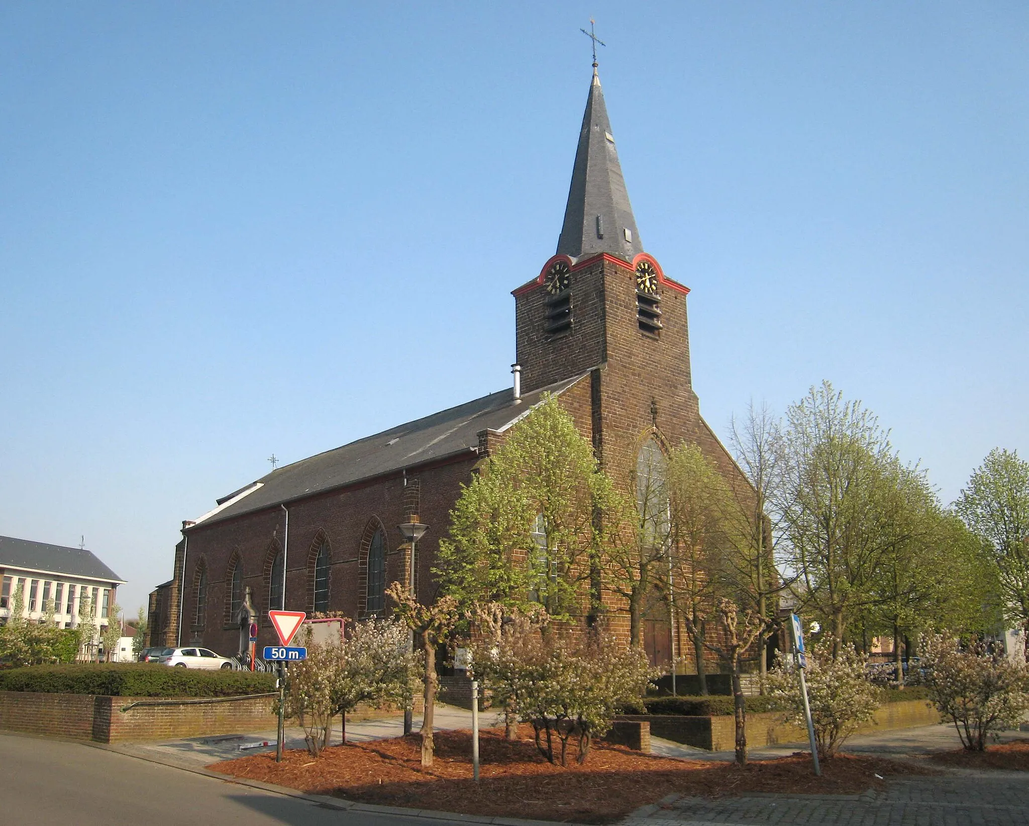 Photo showing: Church in the centre of Rotselaar