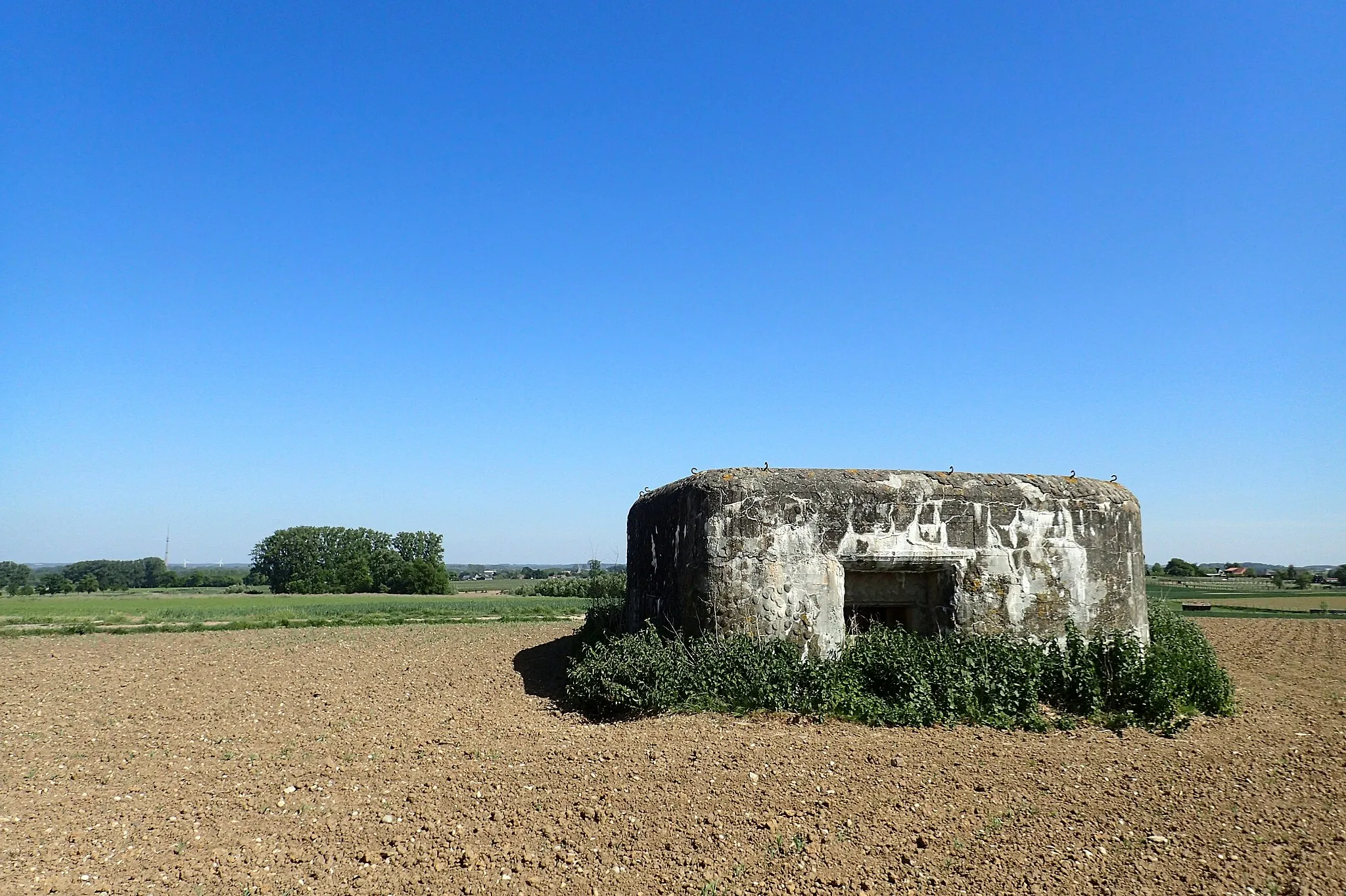 Photo showing: bunker in Kester (Gooik), België (Aftakking Ninove-Waver)