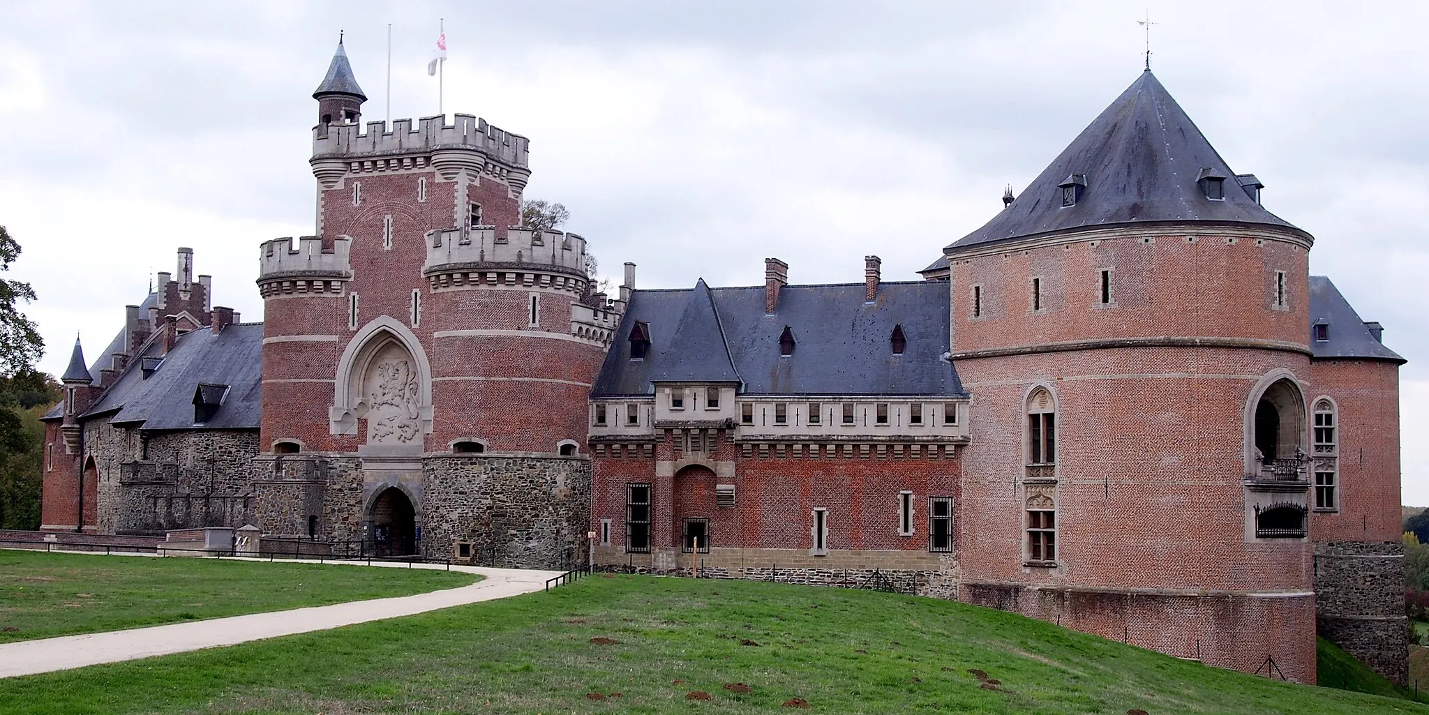 Photo showing: Lennik (Brabant flamand, Belgique). Le château de Gaasbeek.