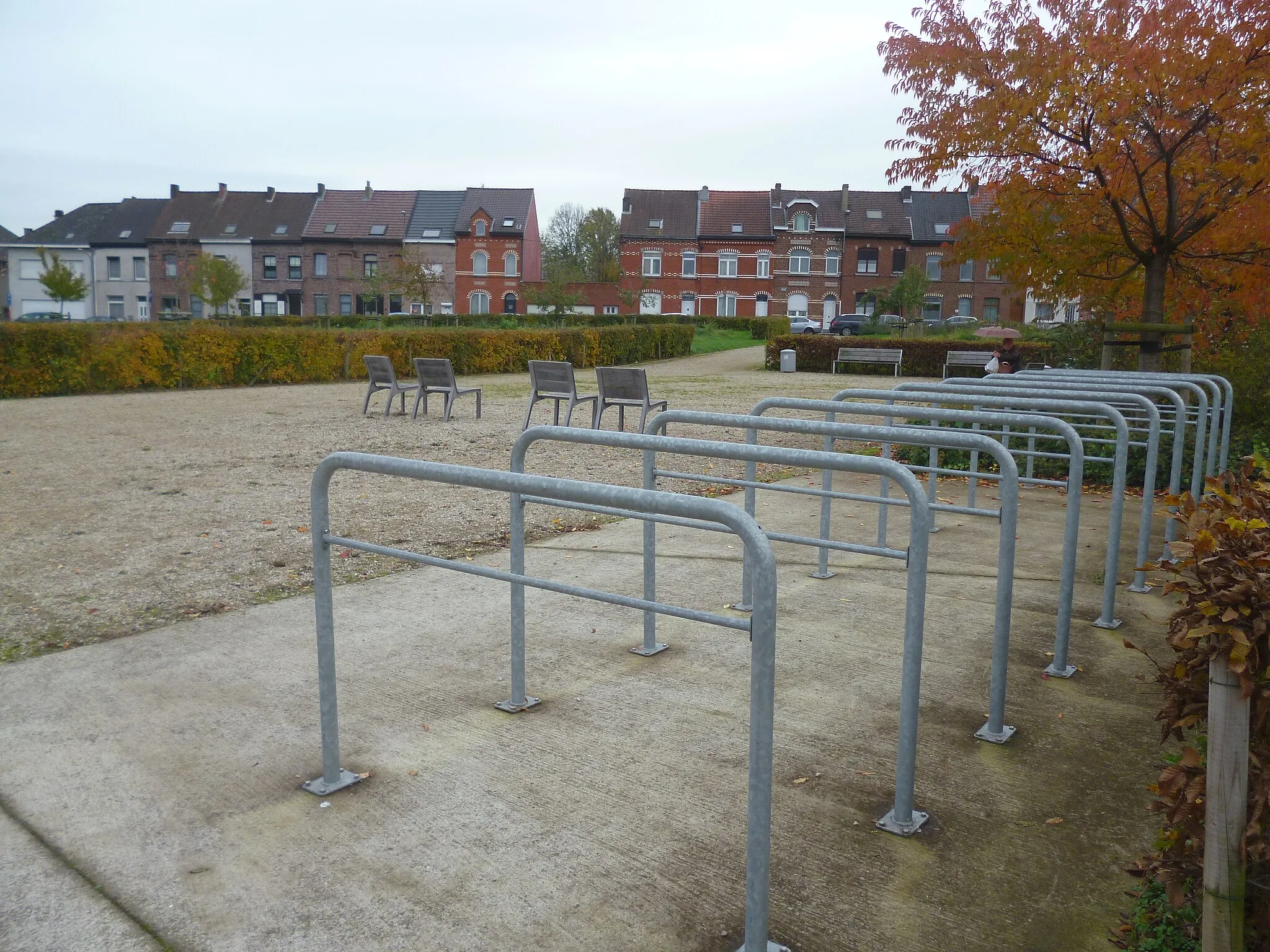 Photo showing: fietsenstalling Park van Buizingen