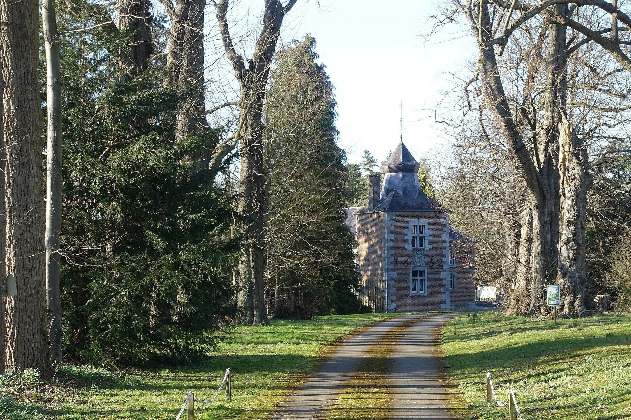 Photo showing: Chateau d'Hambraine à Cortil-Wodon (Fernelmont)