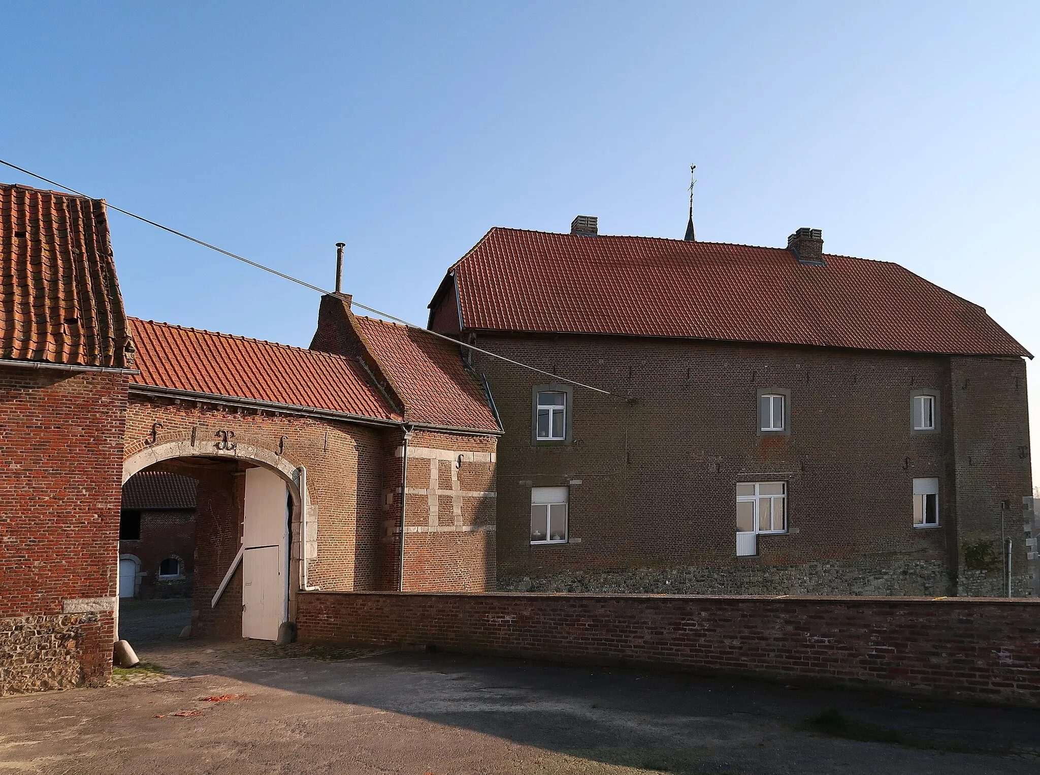 Photo showing: Château-ferme de Thys (Crisnée)