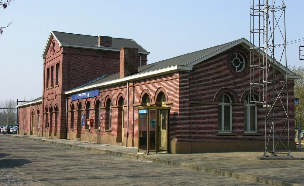 Photo showing: Zichem Station