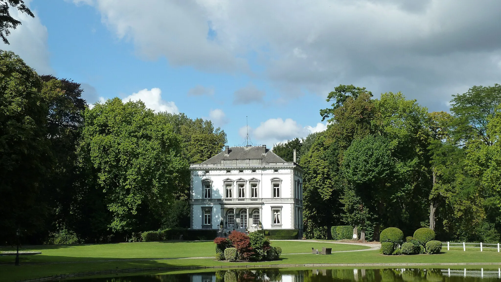 Photo showing: Kasteel van Imde, zicht op de zuidelijke gevel