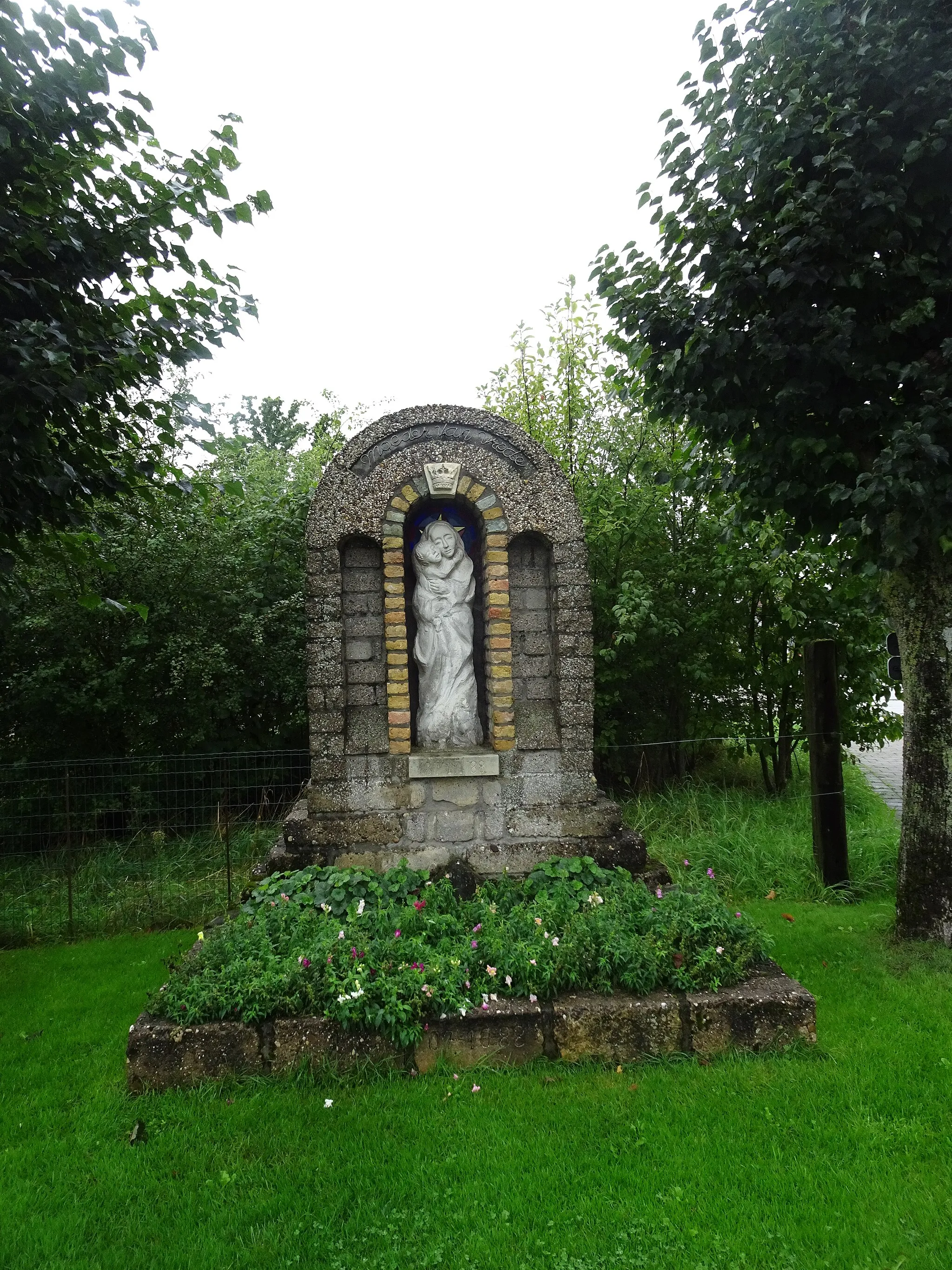 Photo showing: Oratoire Mère de la Paix. Hill60; Zillebeke Belgium.