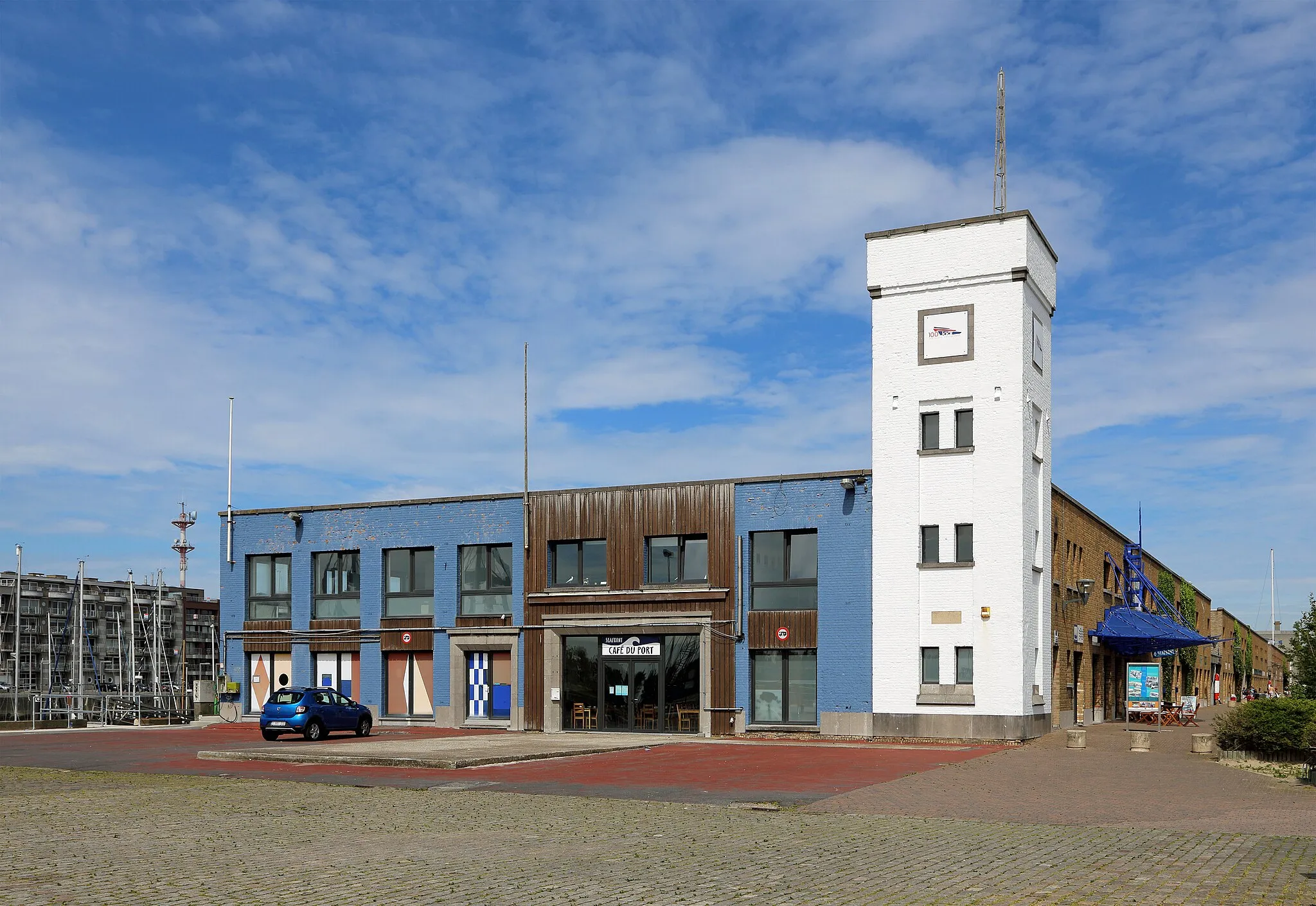 Photo showing: Zeebrugge (Bruges, Belgium): old fishmarket, now maritime museum and theme park Seafront