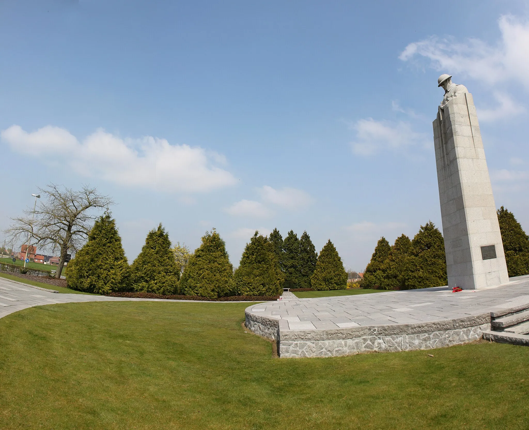 Photo showing: Canadian 'Brooding Soldier' Memorial