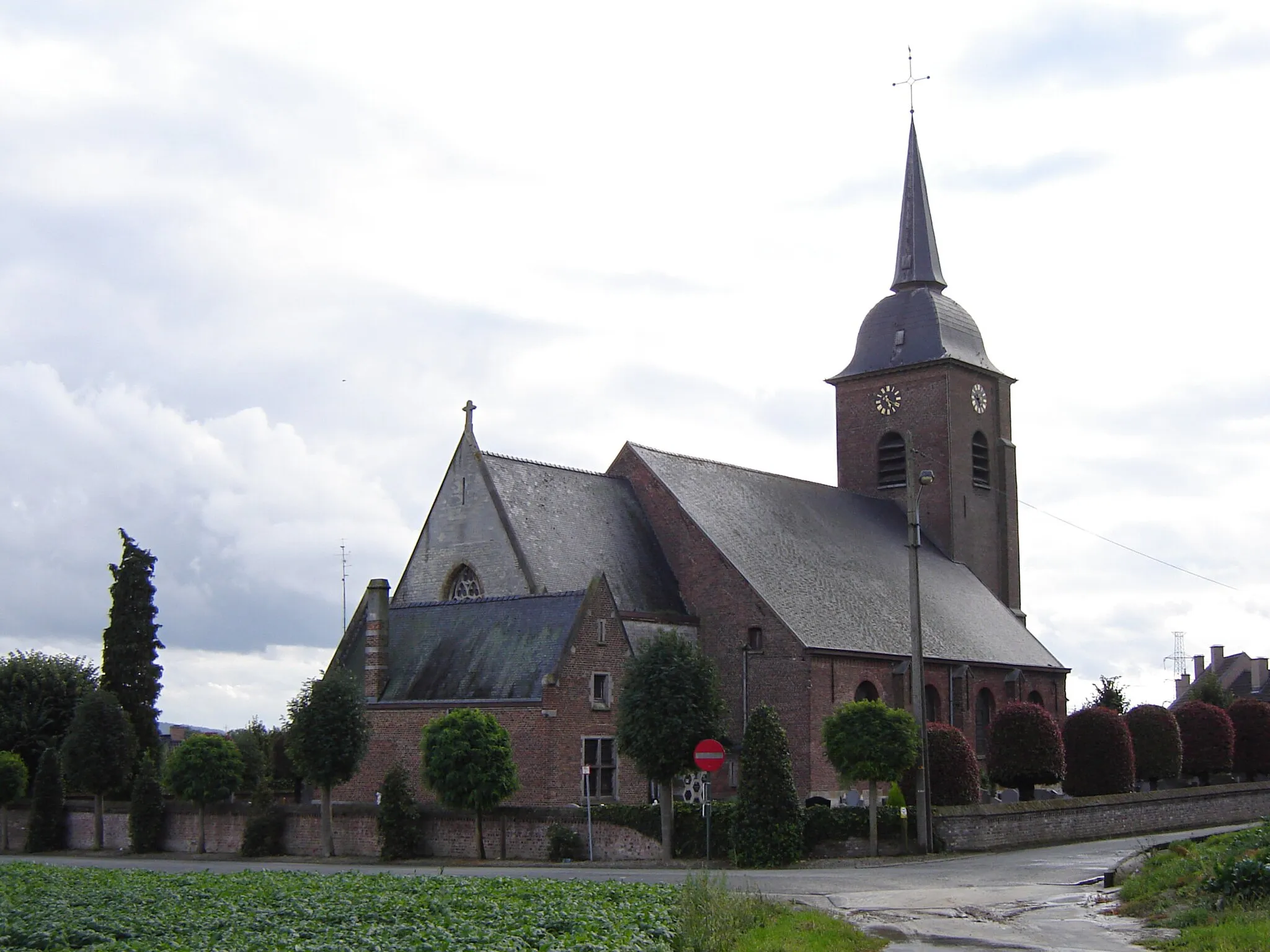 Photo showing: Church of Saint Peter in Kaster. Kaster, Anzegem, West Flanders, Belgium