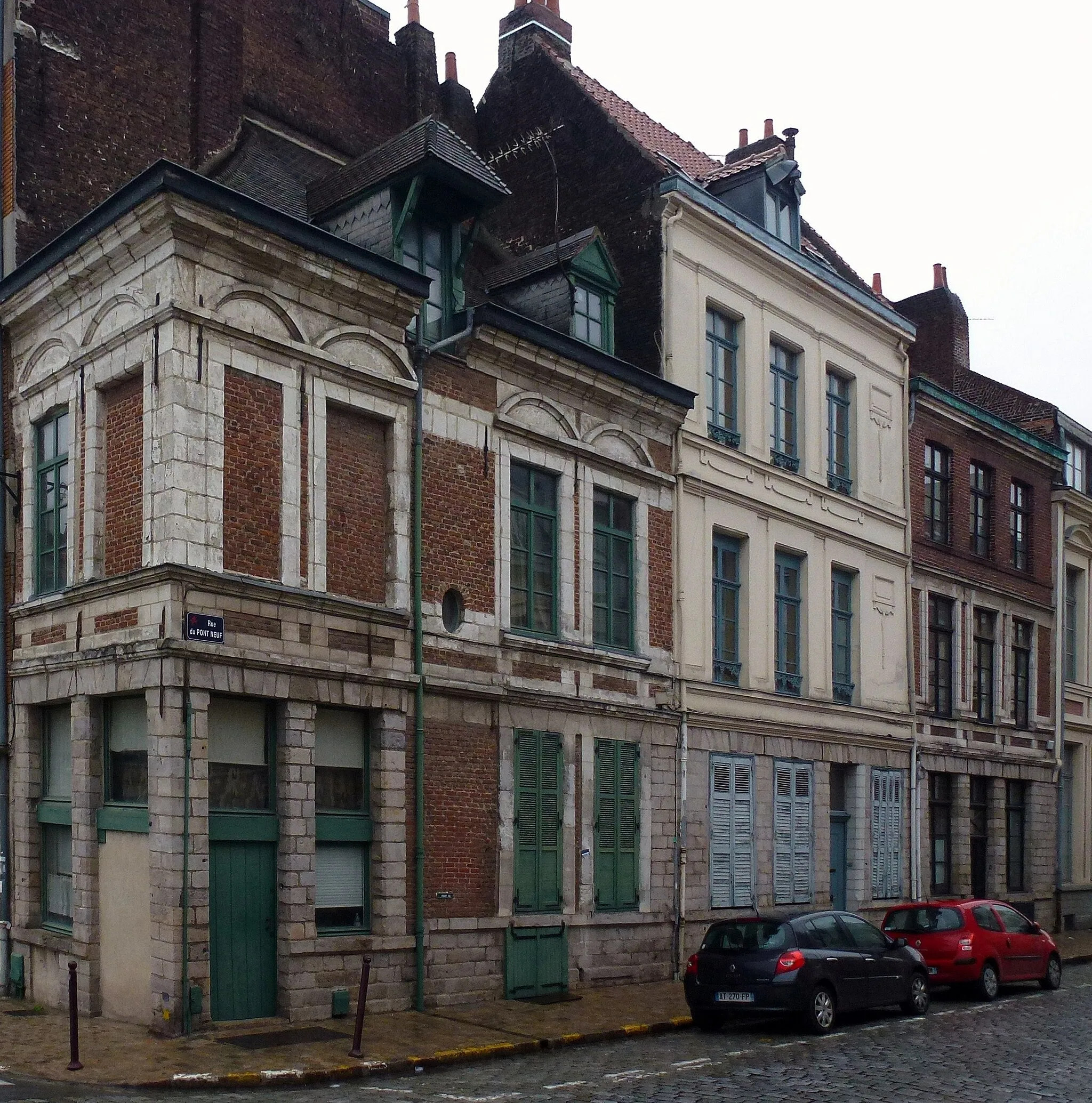 Photo showing: This building is inscrit au titre des monuments historiques de la France. It is indexed in the base Mérimée, a database of architectural heritage maintained by the French Ministry of Culture, under the reference PA00107618 .