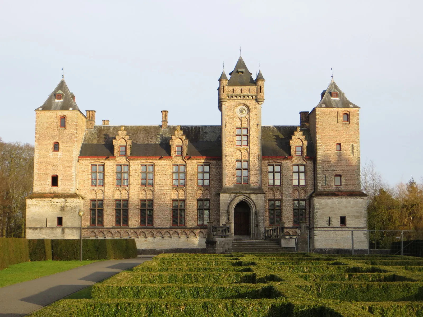 Photo showing: Kasteel van Tillegem