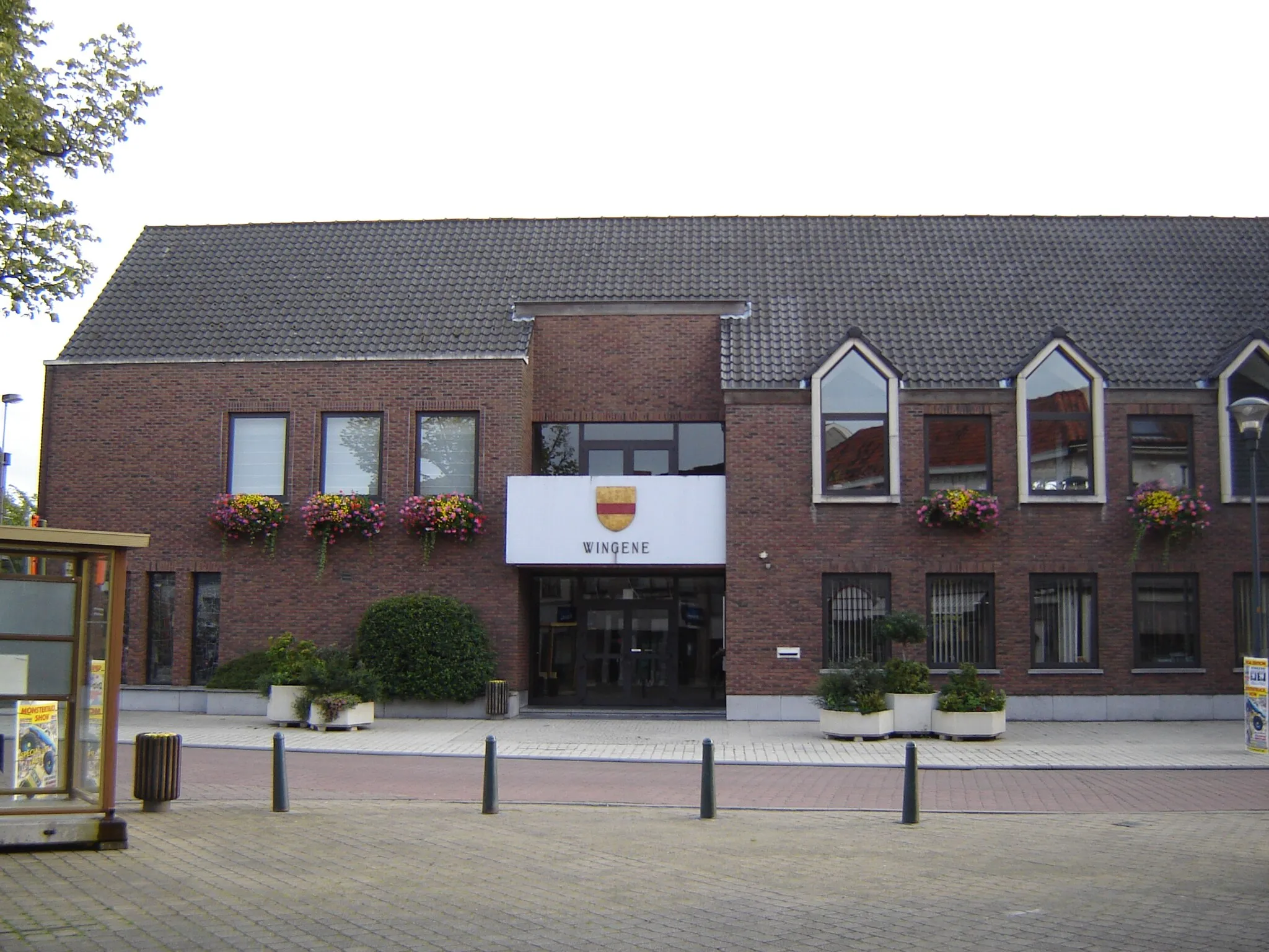 Photo showing: Town hall of Wingene. Wingene, West Flanders, Belgium.