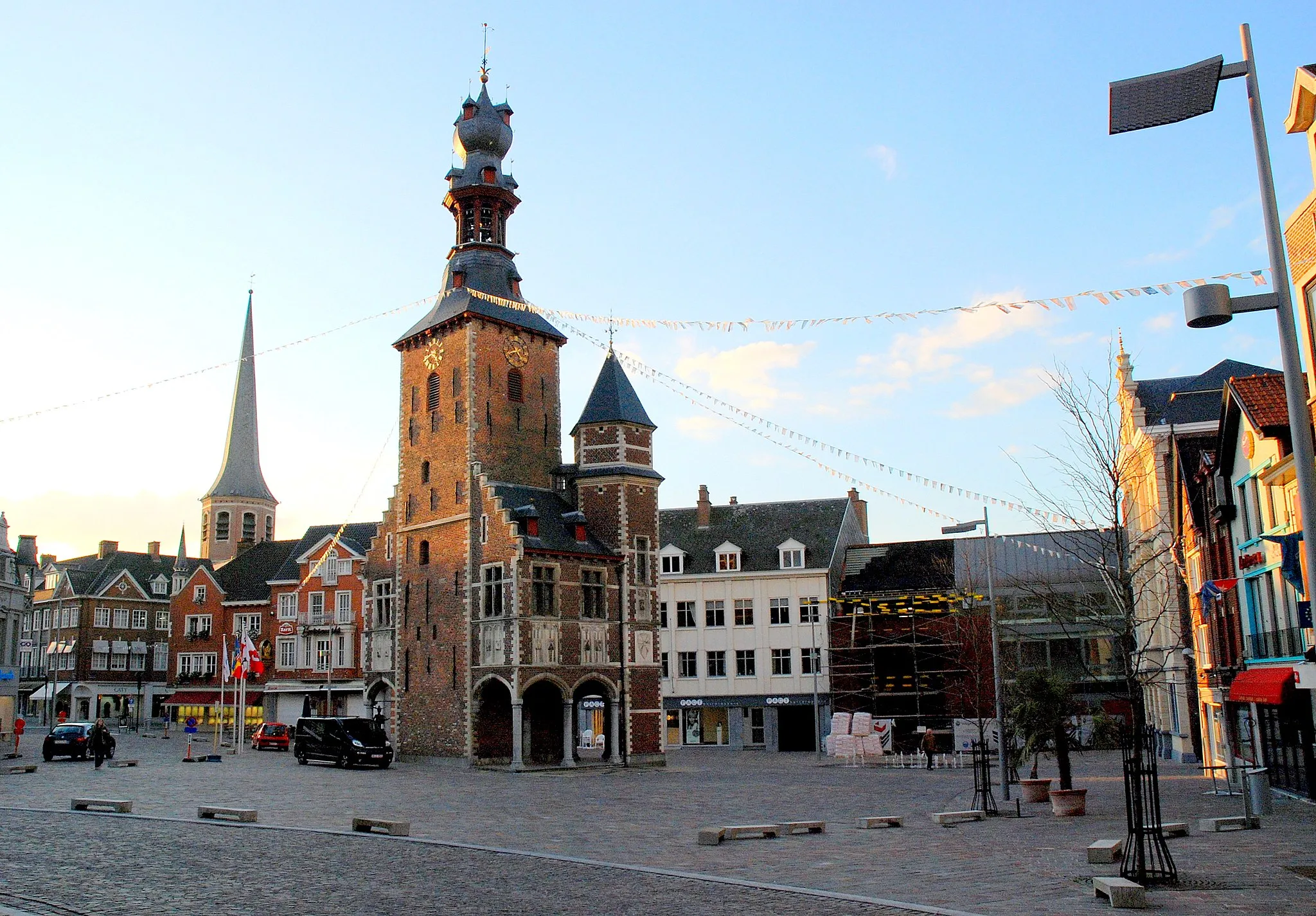 Photo showing: Hallentoren in Tielt, België