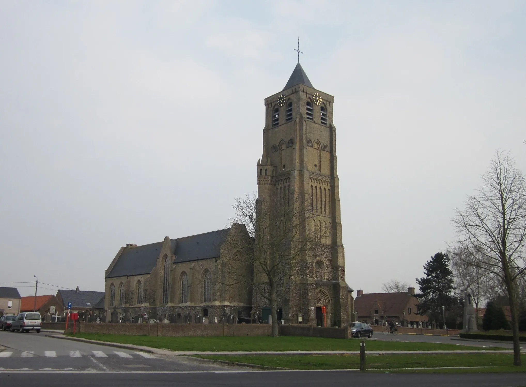 Photo showing: Saint Andrew church in Woumen (Diksmuide), Belgium