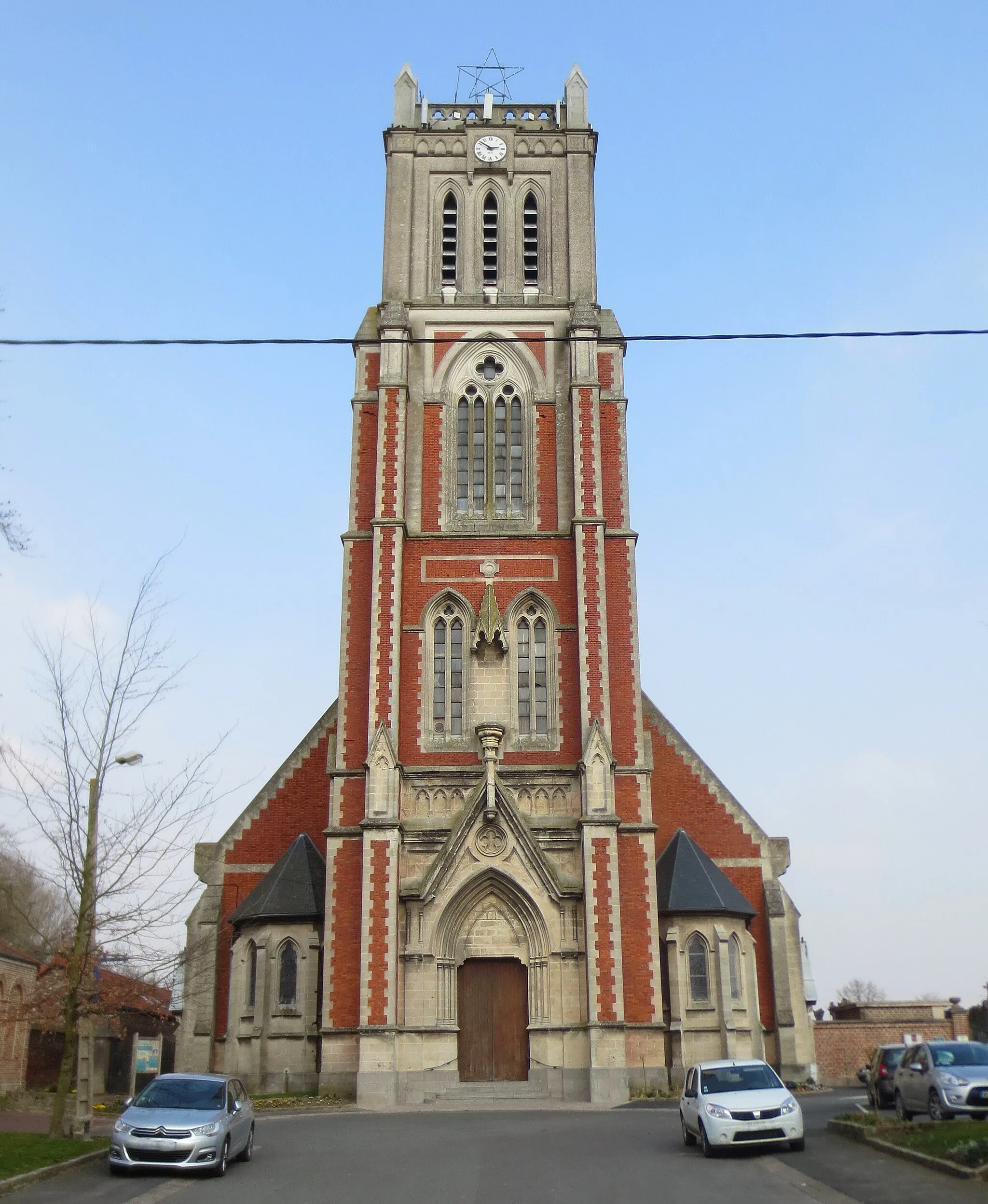 Photo showing: L'église de Sailly-sur-la-Lys.