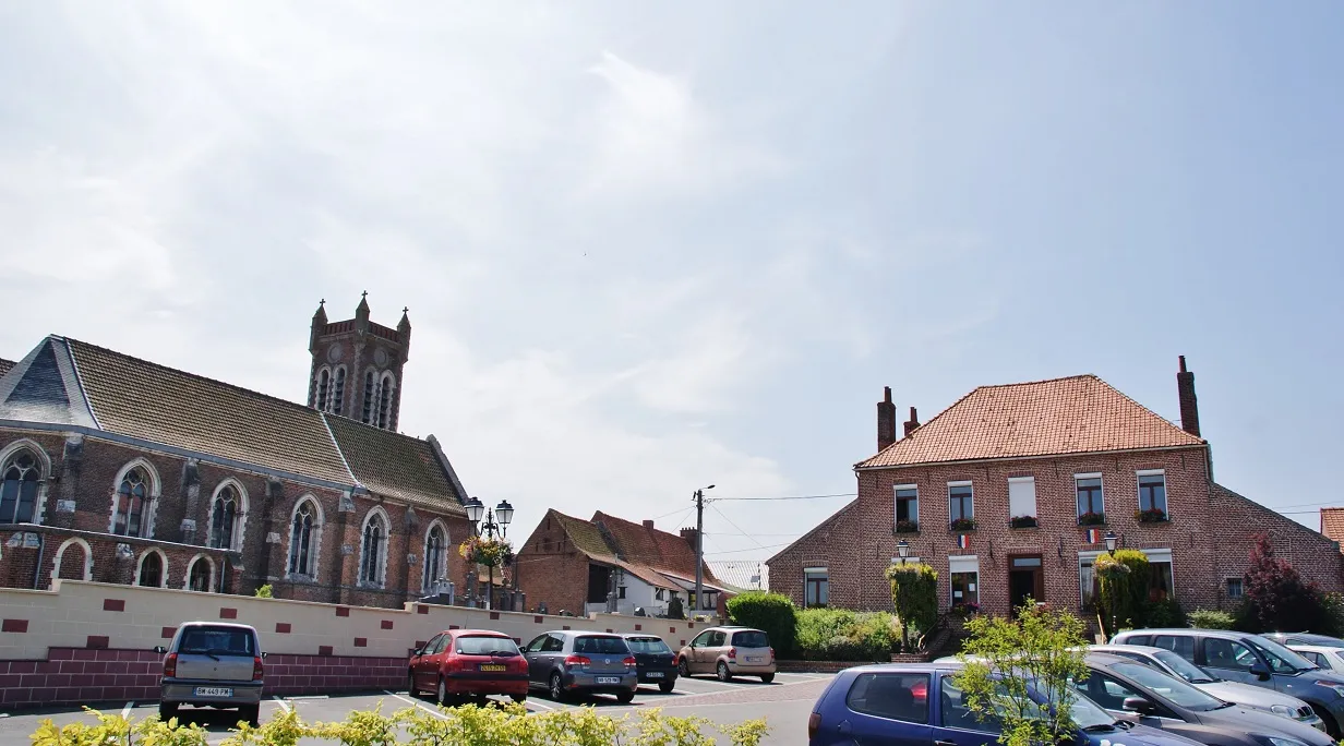 Photo showing: La Mairie et L'église Notre-Dame de L'Assomption