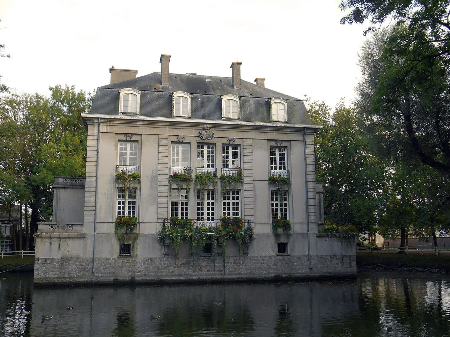 Photo showing: Château de Nieppe vu de l'arrière