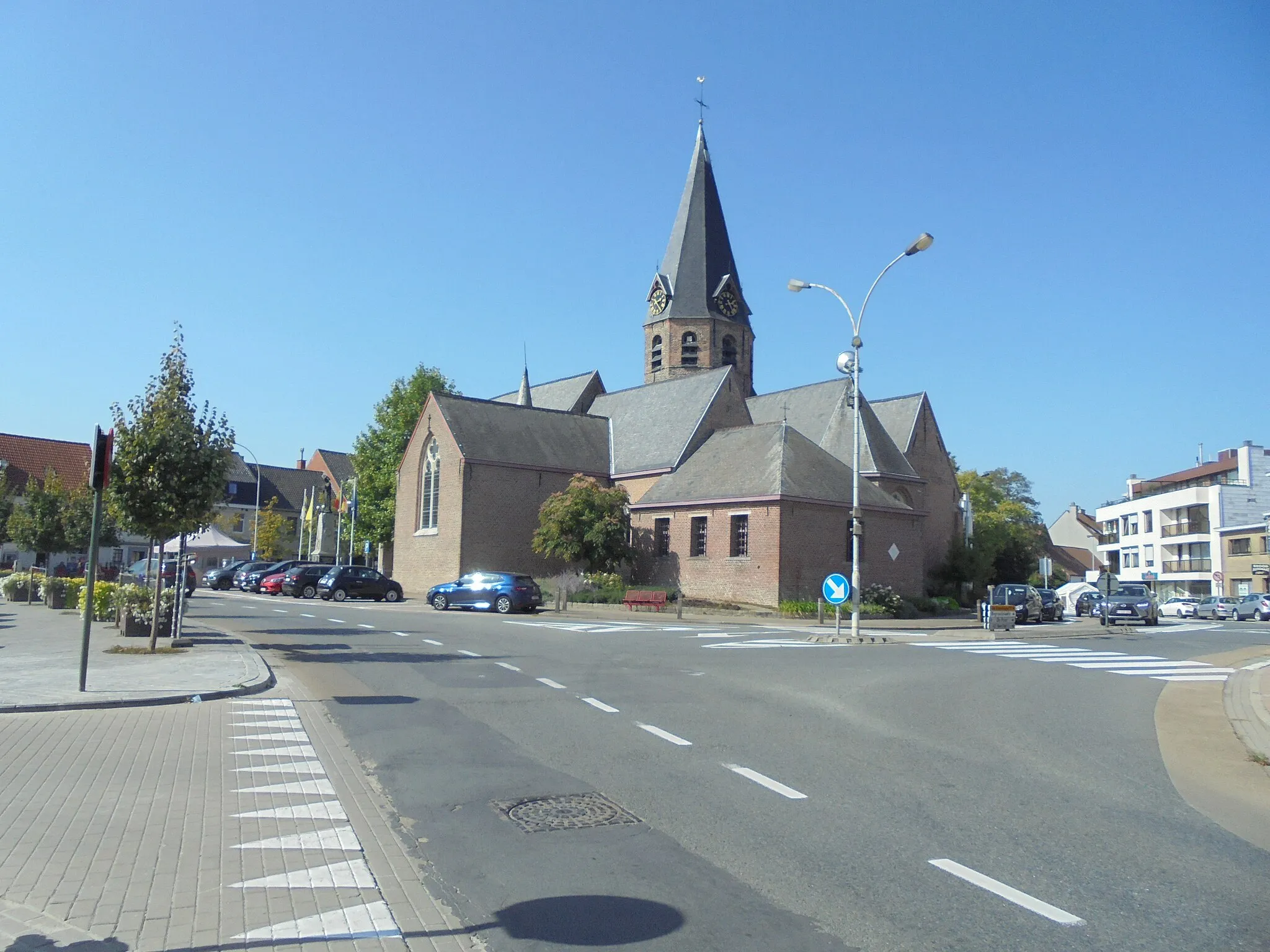 Photo showing: Sint-Blasiuskerk - Dorpsplein - Lendelede - West-Vlaanderen - België.