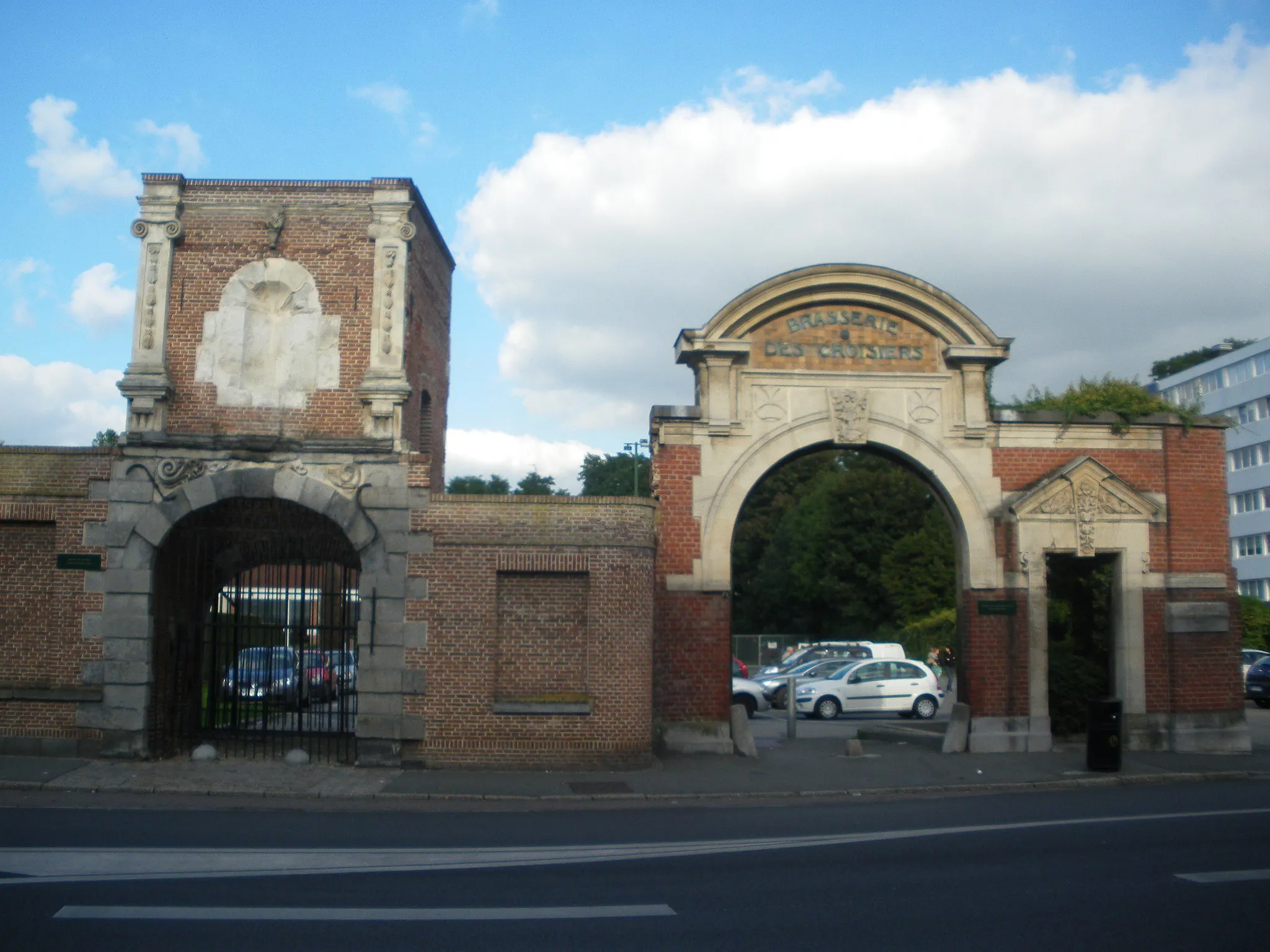 Photo showing: This building is indexed in the base Mérimée, a database of architectural heritage maintained by the French Ministry of Culture, under the reference PA00107560 .