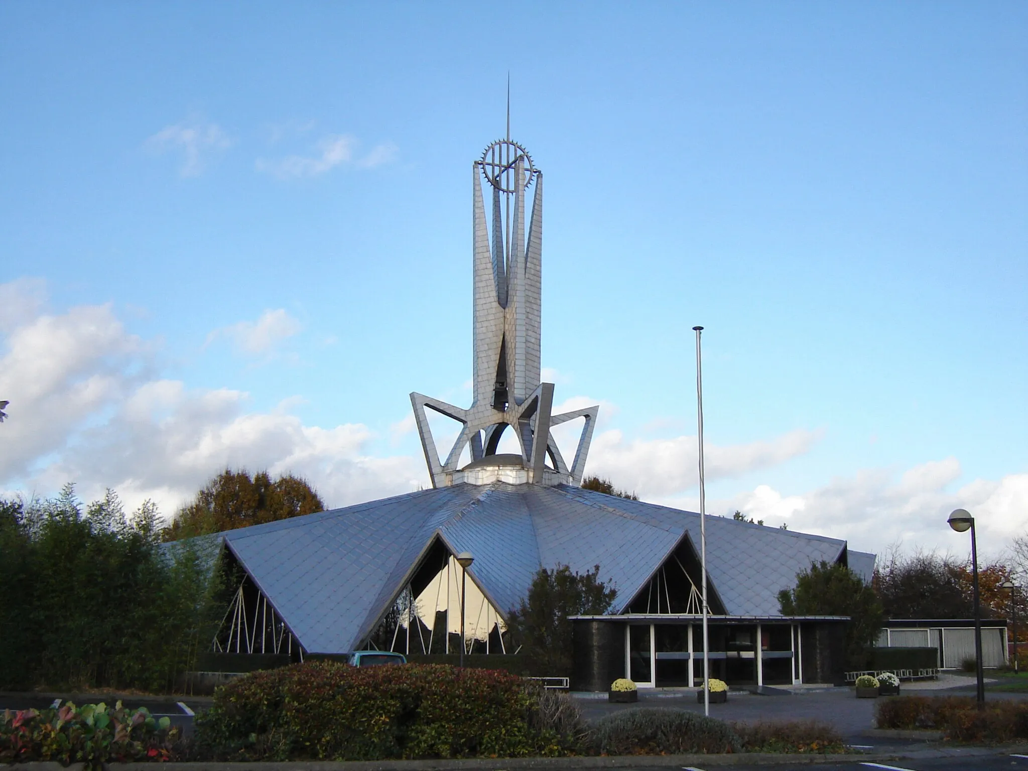 Photo showing: Church of Christ the King in Sleihage. Sleihage, Hooglede, West Flanders, Belgium