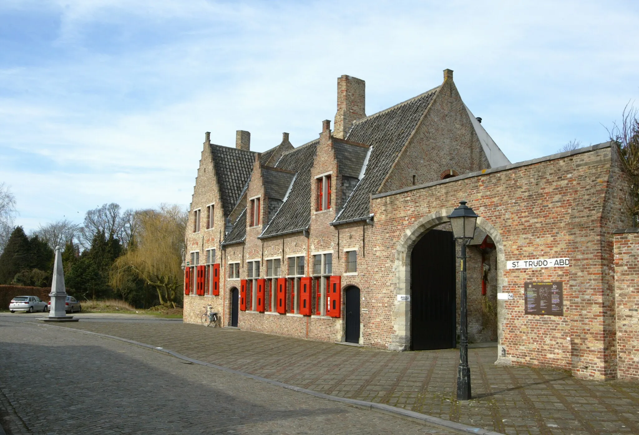 Photo showing: Abdij Sint-Trudo van de kanunnikessen-augustinessen van de orde van het Heilig Graf te St-Kruis