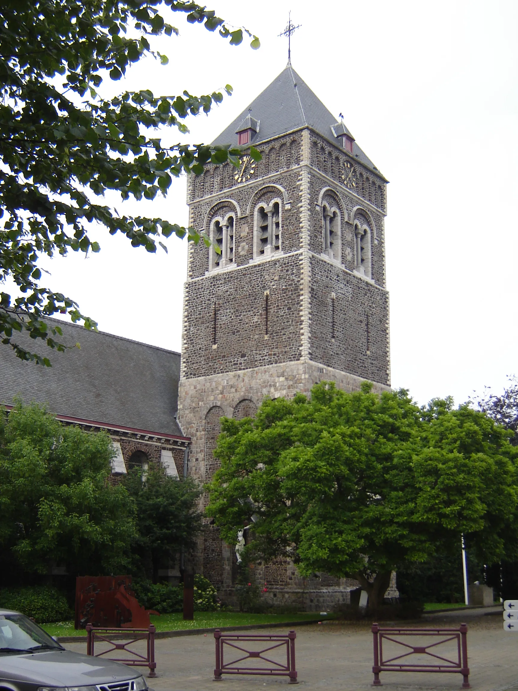 Photo showing: Church of Saint Dionysus in Geluwe, Wervik, West-Flanders, Belgium