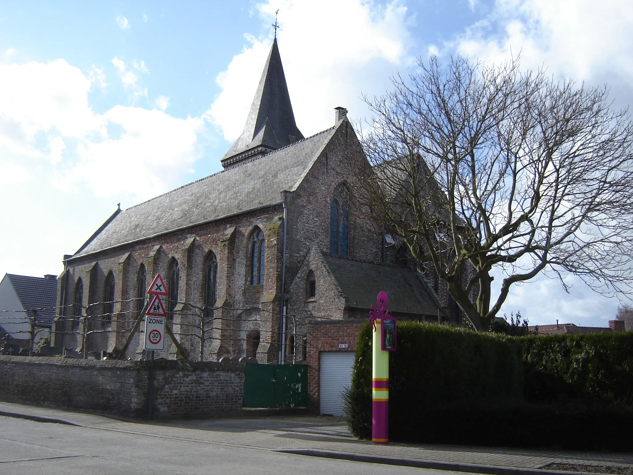 Photo showing: Sint-Vedastuskerk in Zerkegem Church of Saint Vedastus in Zerkegem, Jabbeke, West Flanders, Belgium