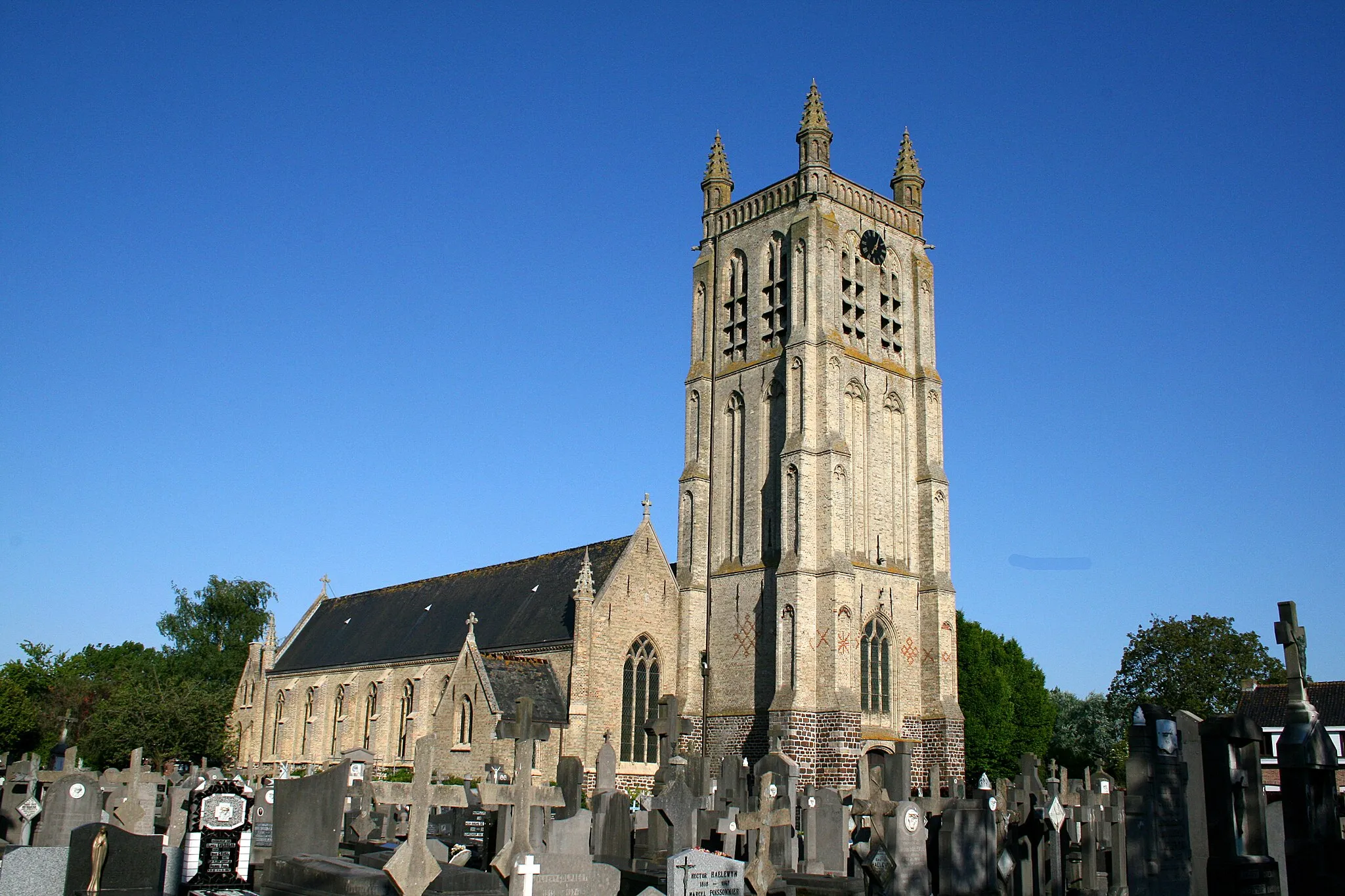 Photo showing: Woesten Belgium), the Saint Rictrudis' Church - Tower of the 15th century.