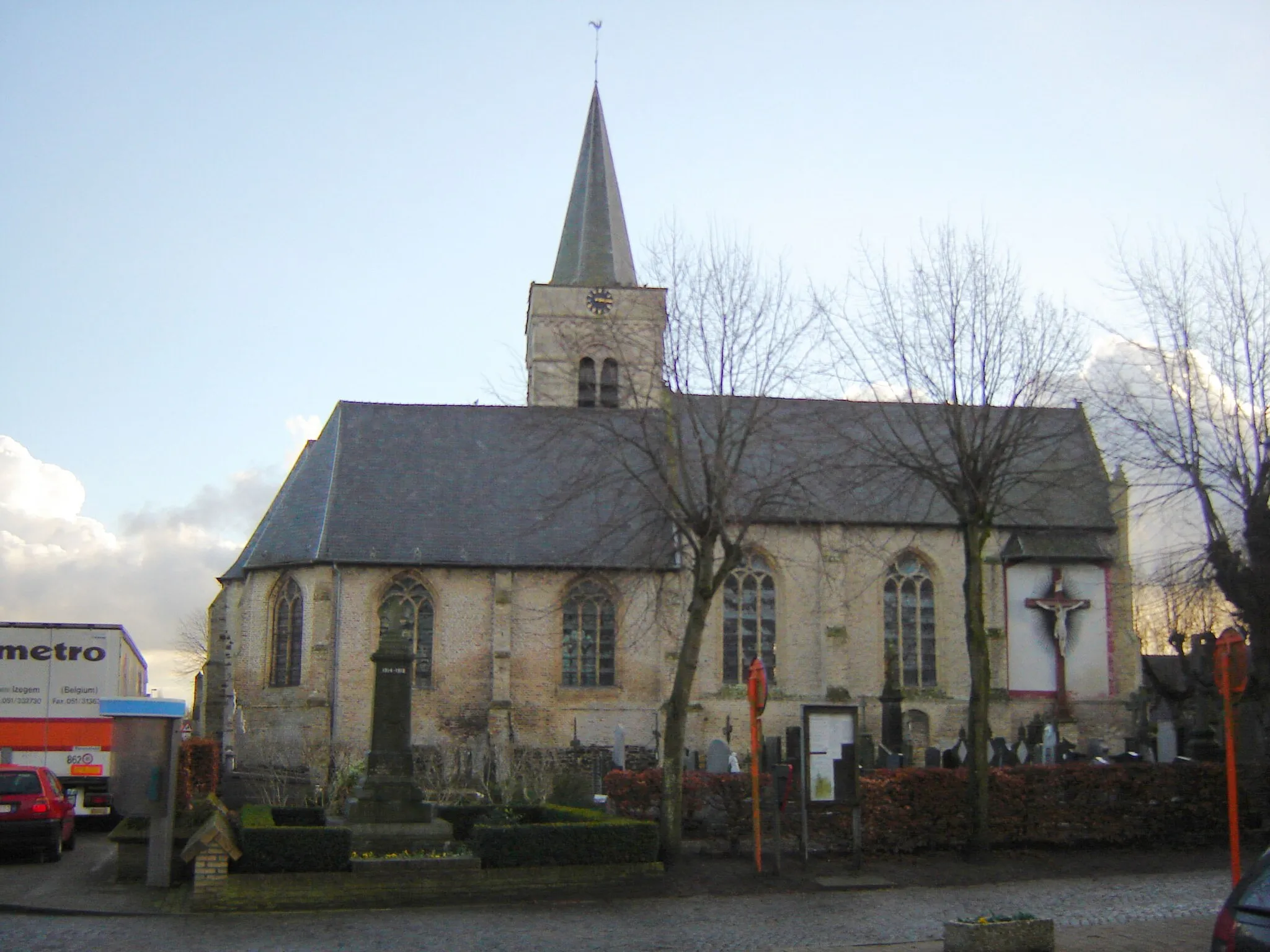 Photo showing: Sint-Mildredakerk in Izenberge, Alveringem. Saint Mildreda Church in Izenberge, Alveringem, West-Flanders, Belgium