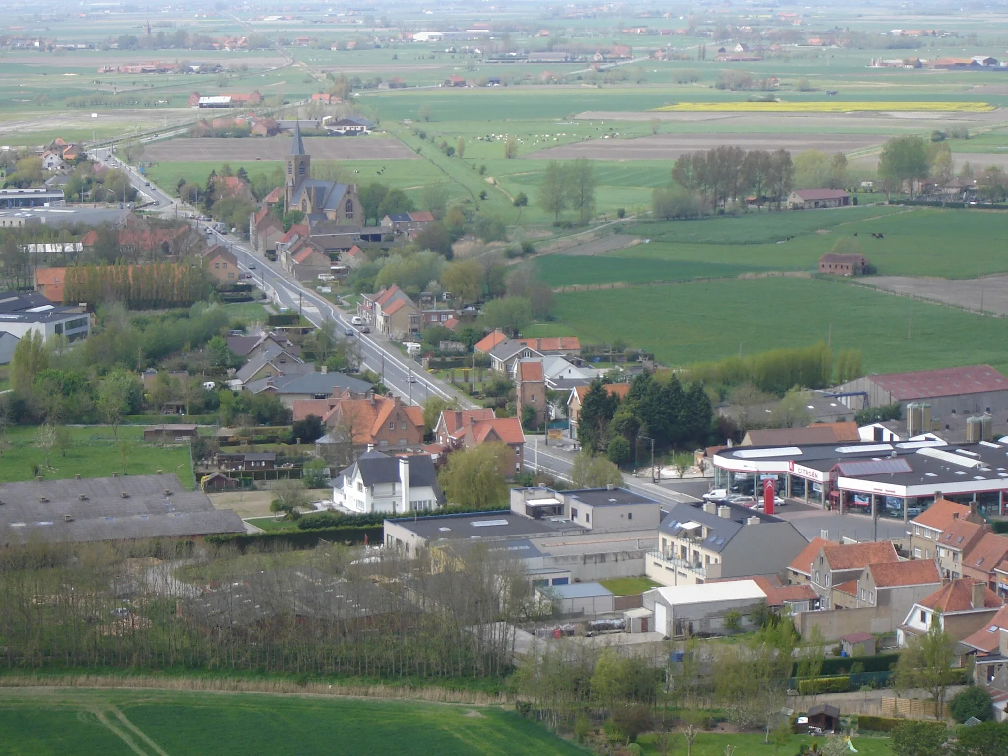 Photo showing: View on Kaaskerke (seen from the IJzertoren tower). Kaaskerke, Diksmuide, West Flanders, Belgium
