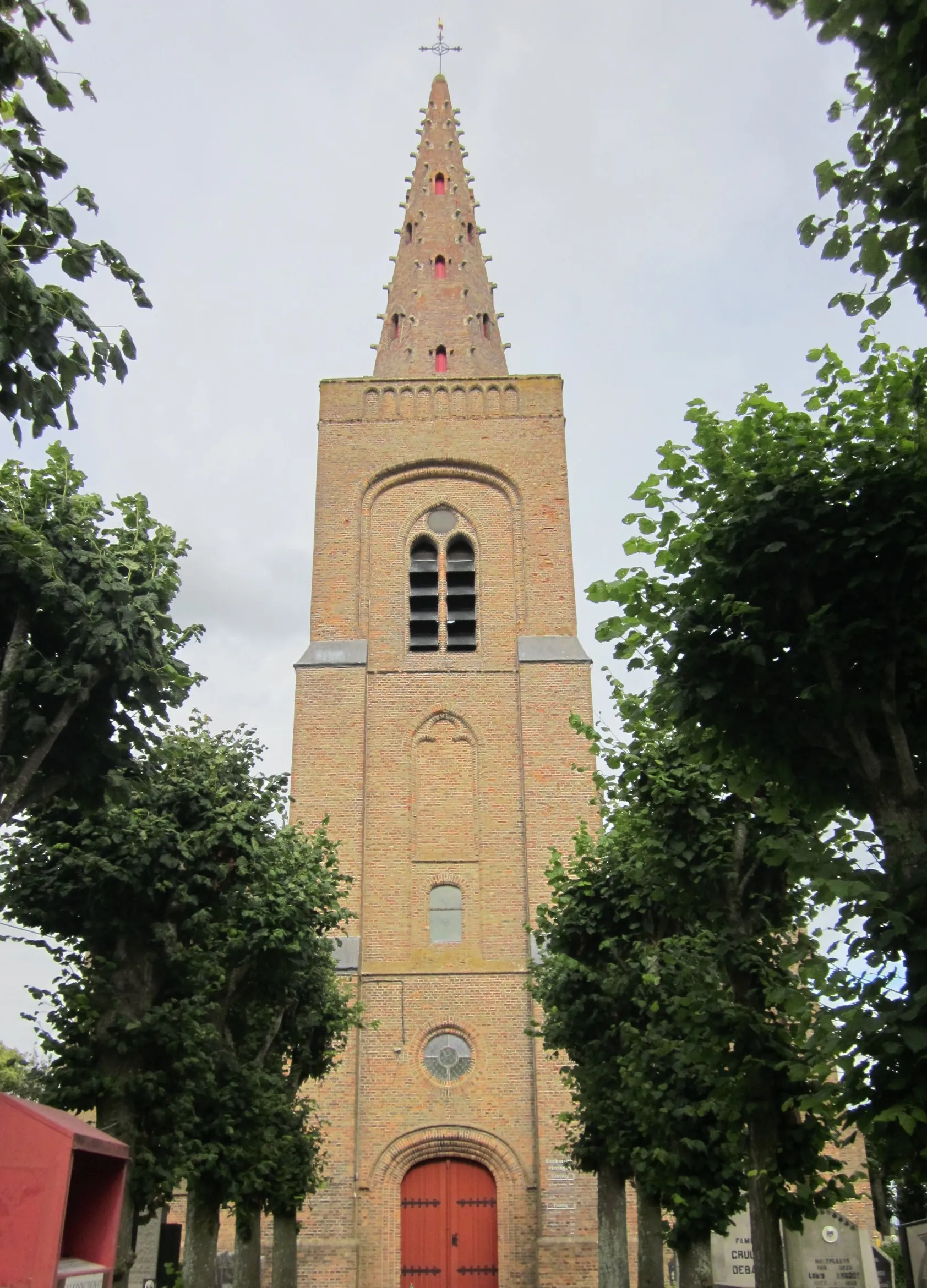 Photo showing: Saint John the Baptist church in Oudekapelle, Belgium