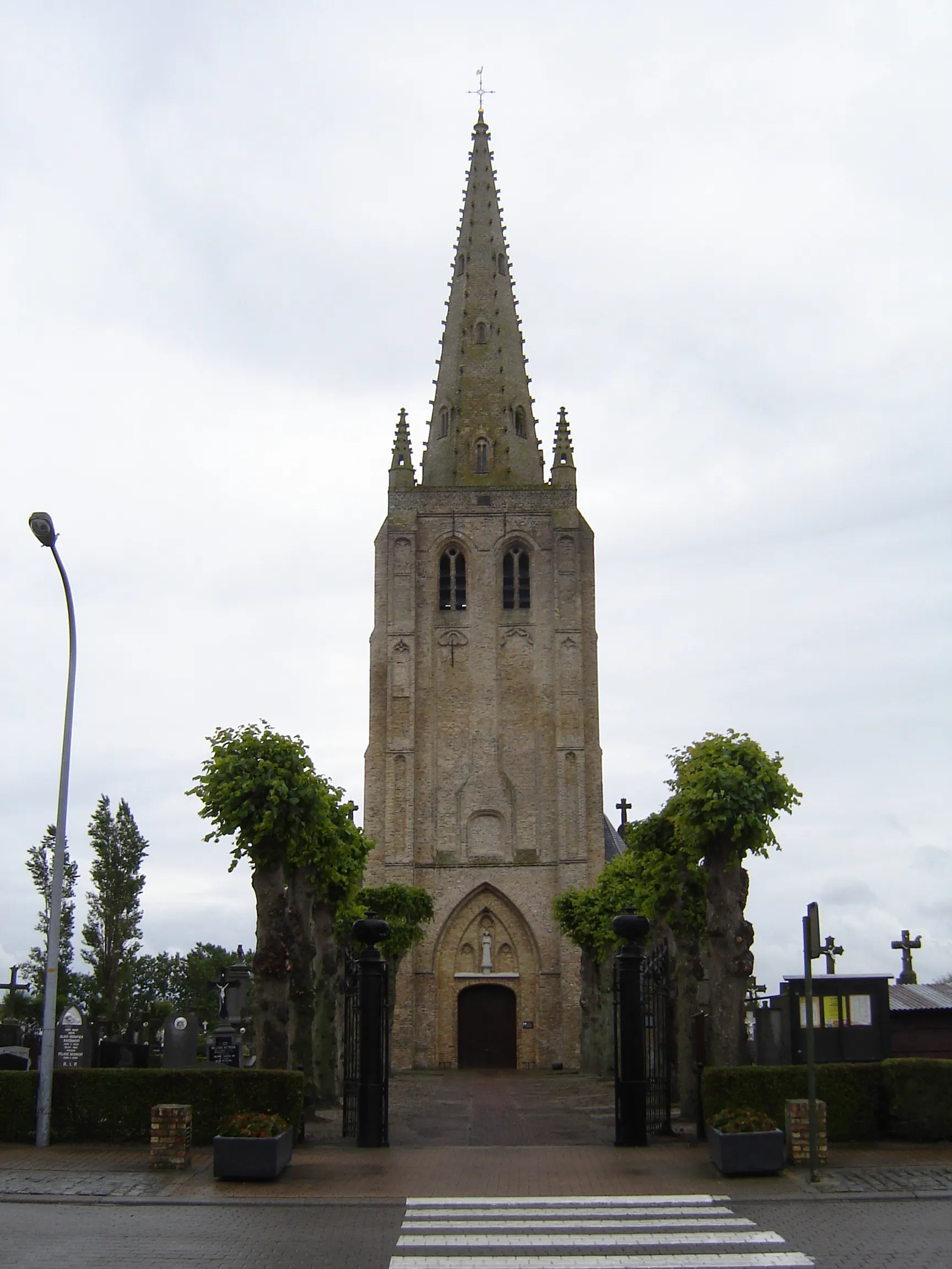 Photo showing: Sint-Bertinuskerk in Bulskamp. Church of Saint Bertin in Bulskamp, Veurne, Belgium