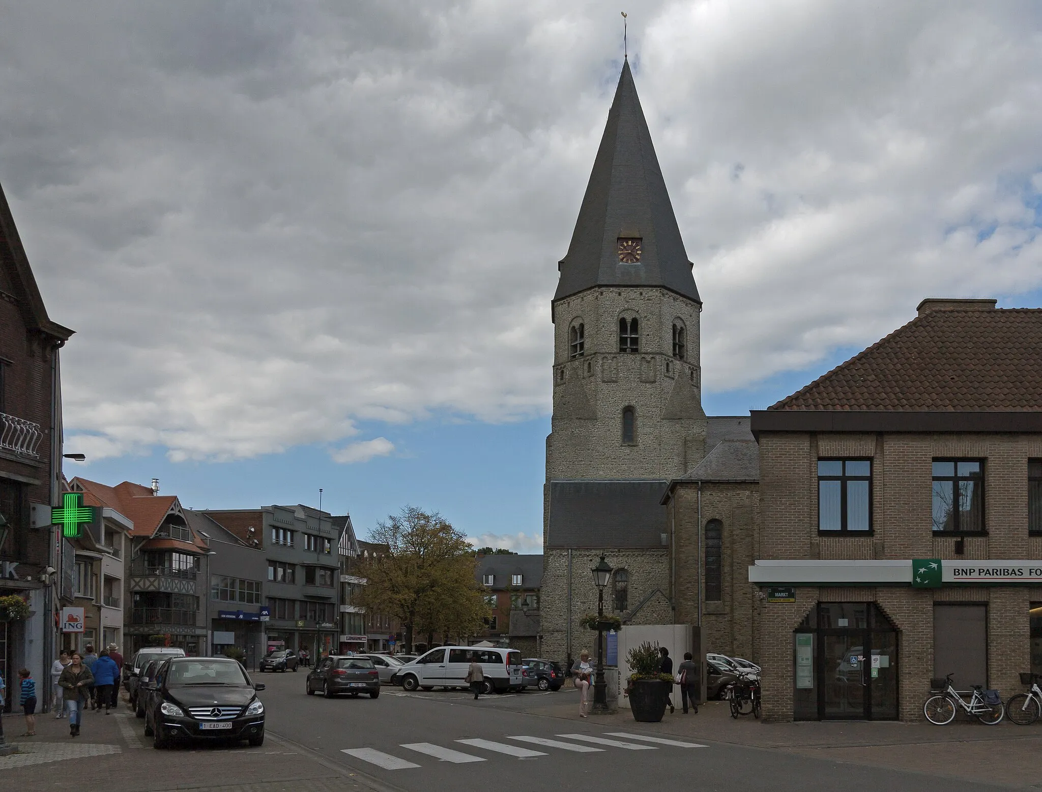 Photo showing: Torhout, church: de Sint Pietersbandenkerk