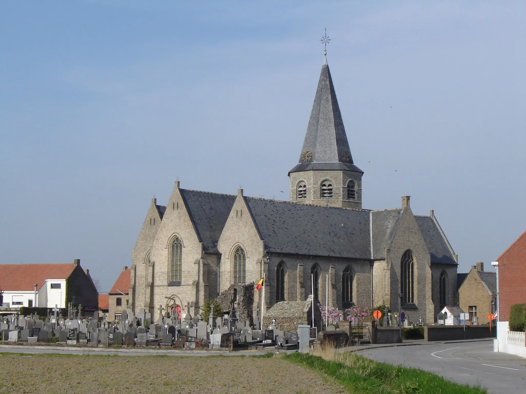 Photo showing: Church of Saint Martin in Vladslo, Diksmuide, West-Flanders, Belgium