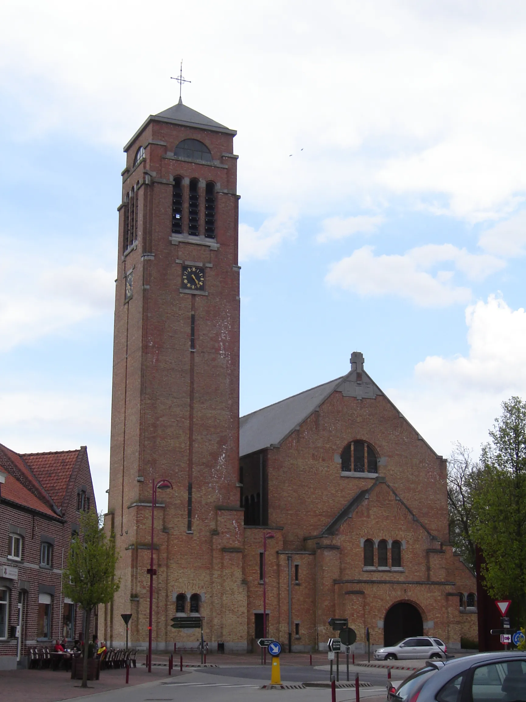 Photo showing: Church of Our Lady in Zonnebeke. Zonnebeke, West Flanders, Belgium