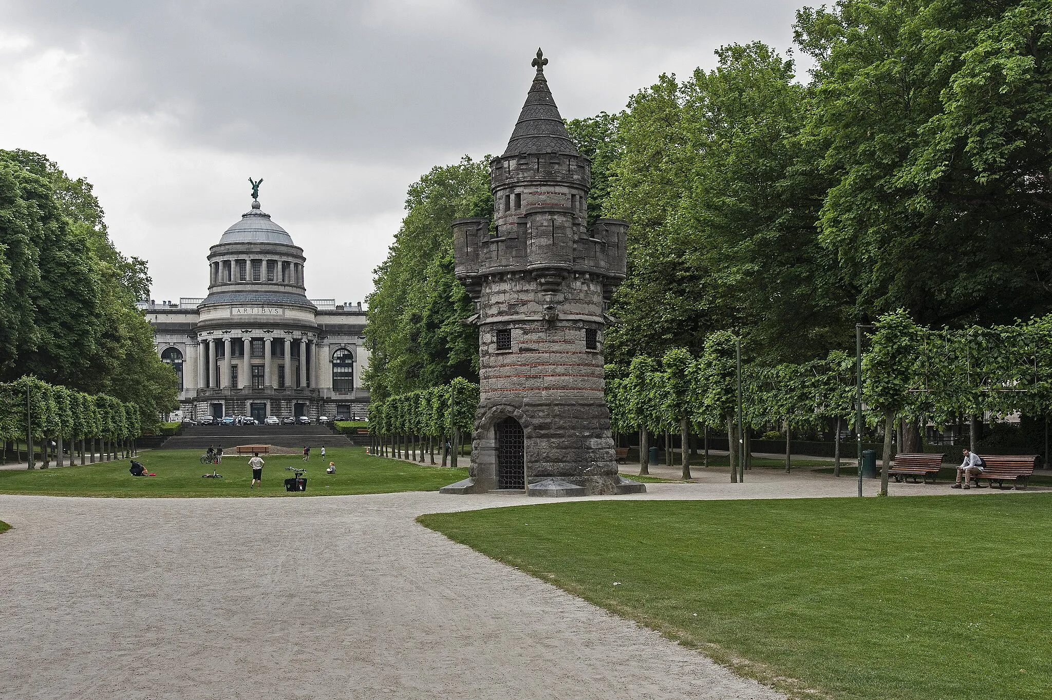 Photo showing: Parc du Cinquantenaire, Bruxelles. Tour Beyaert