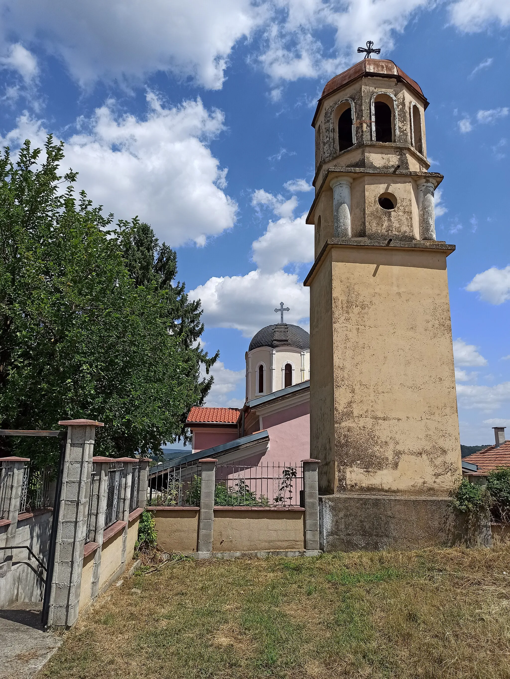 Photo showing: Църква Успение Богородично в град Стражица