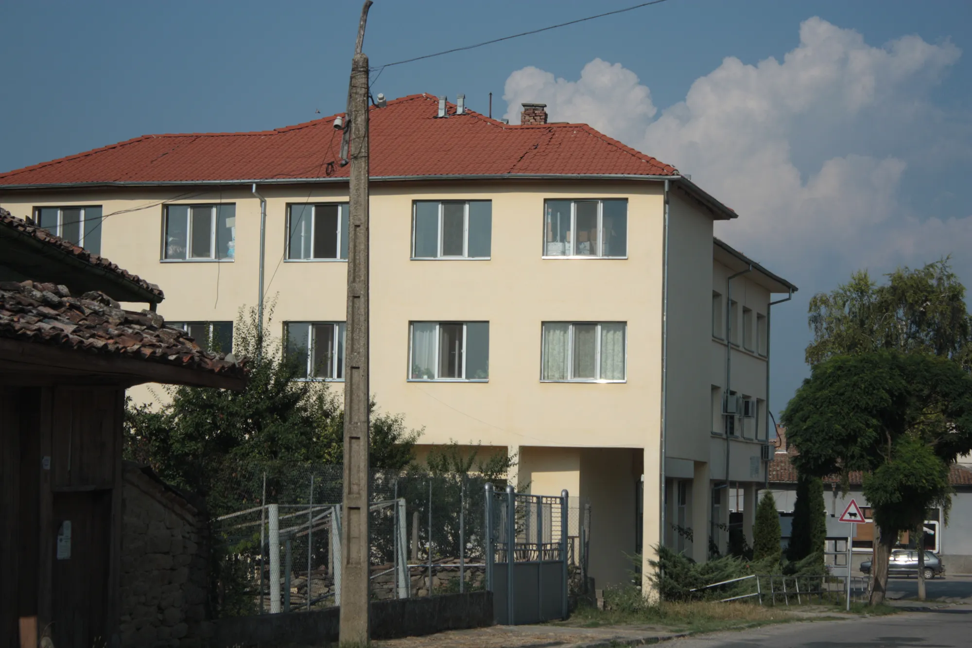 Photo showing: House for mentally retarded elderly people in Tserova Koria, Bulgaria