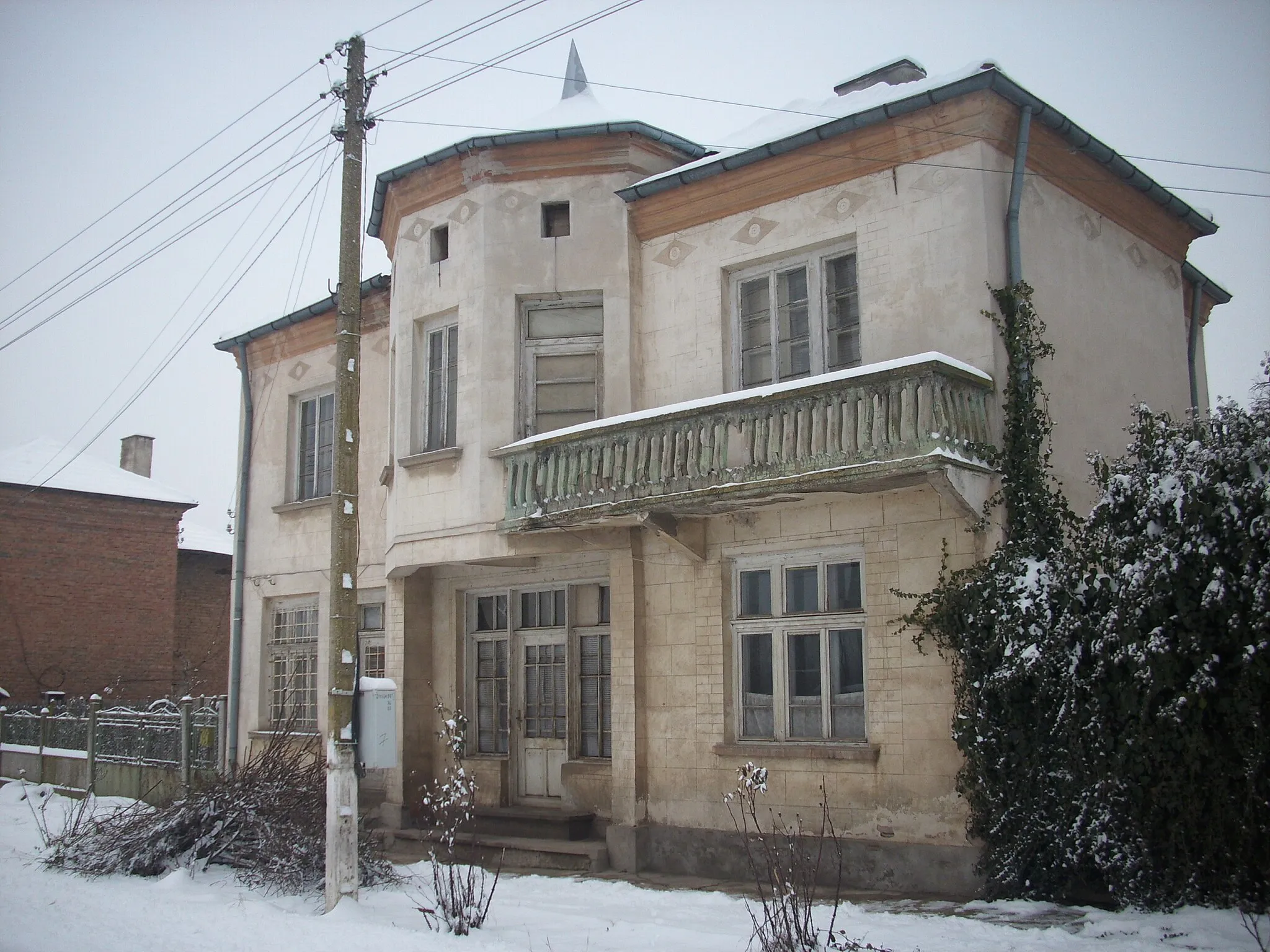 Photo showing: House in Mokresh