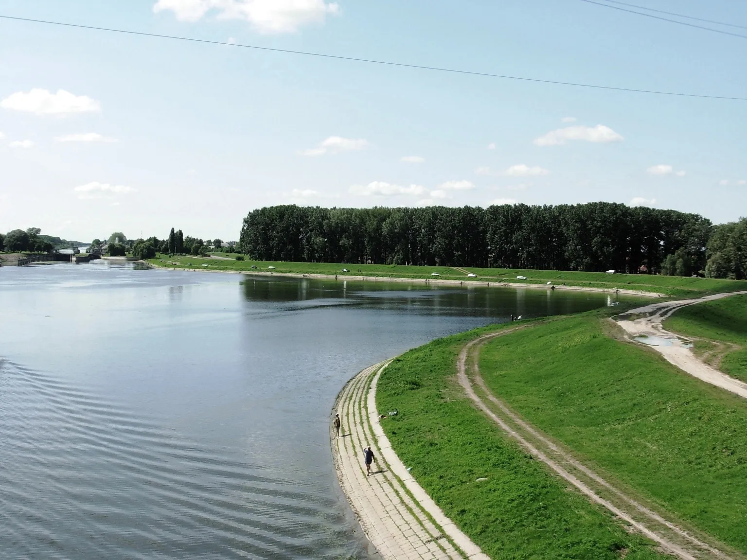 Photo showing: Kanal DTD u Novom Sadu. Pogled sa Klisanskog mosta.