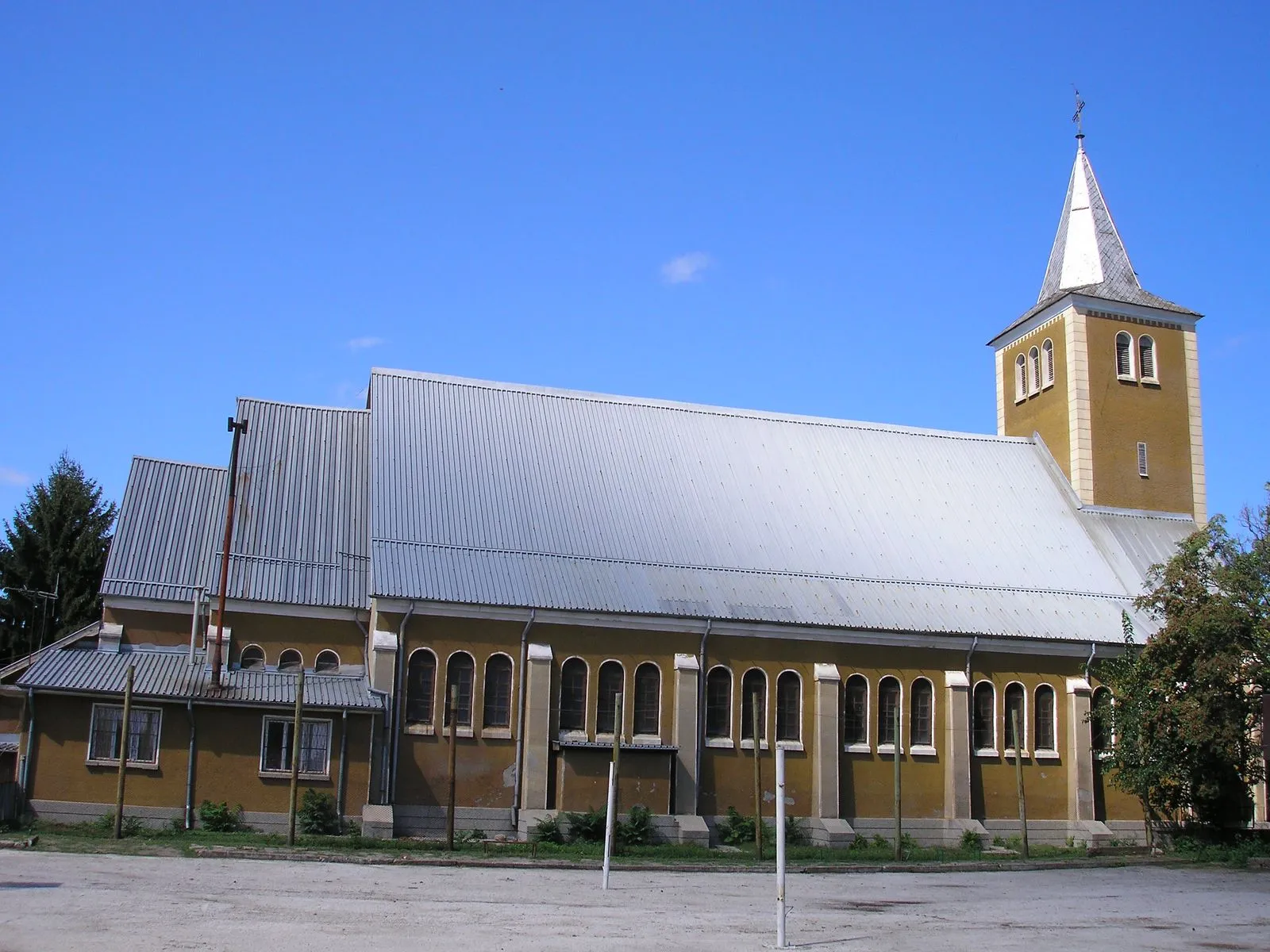 Photo showing: Banat Bulgarian Roman Catholic church in Bardarski Geran