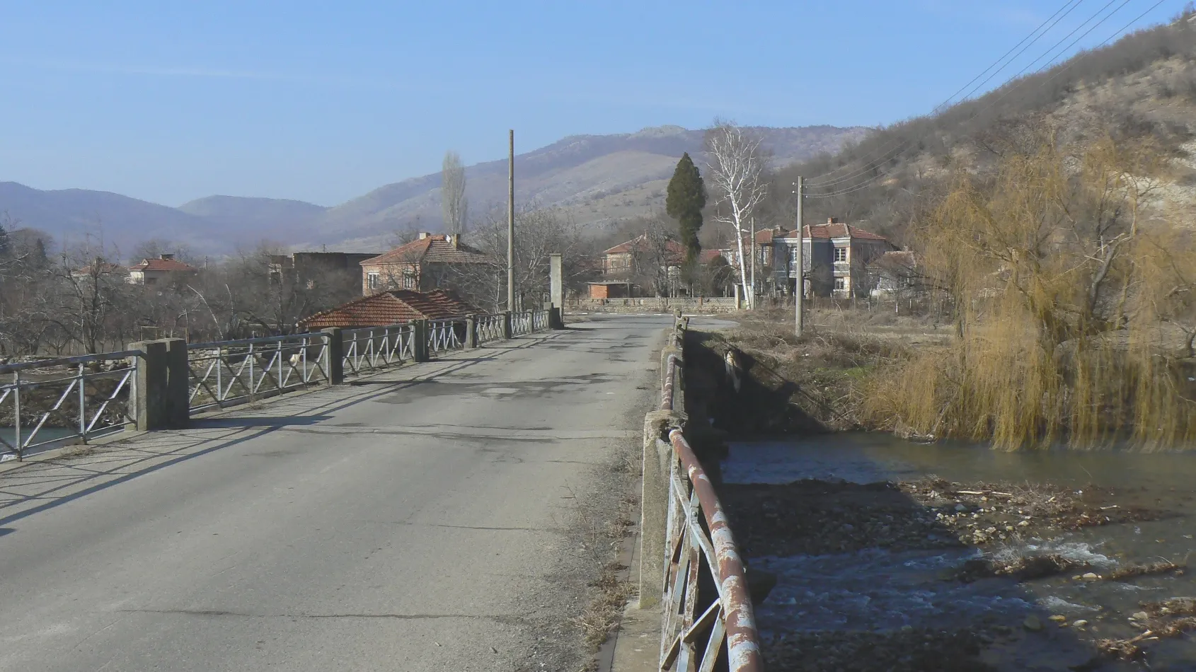 Photo showing: Village Binkos in Bulgaria; bridge over Belenska river